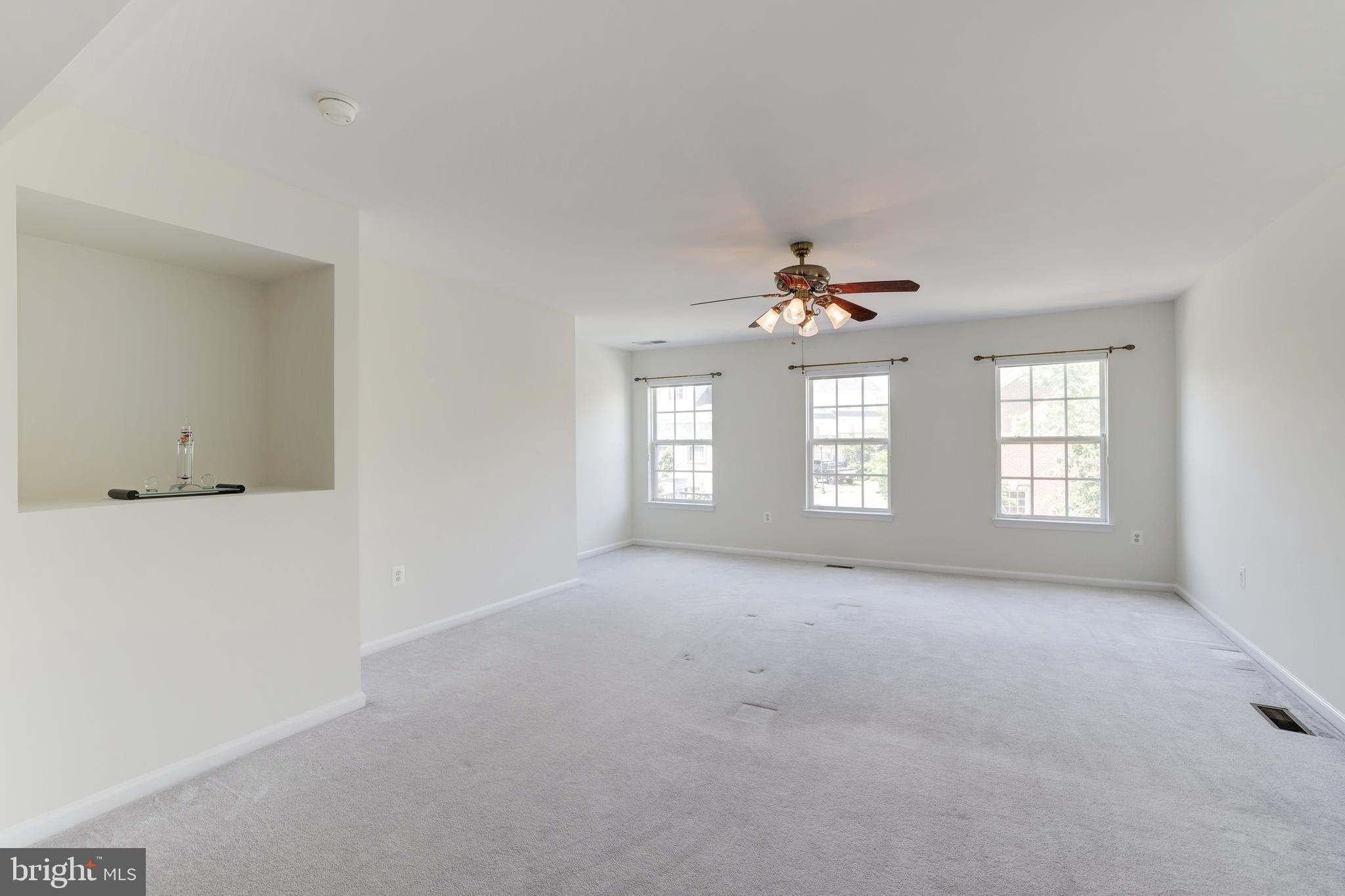 BELMONT TOWN CENTER - Residential