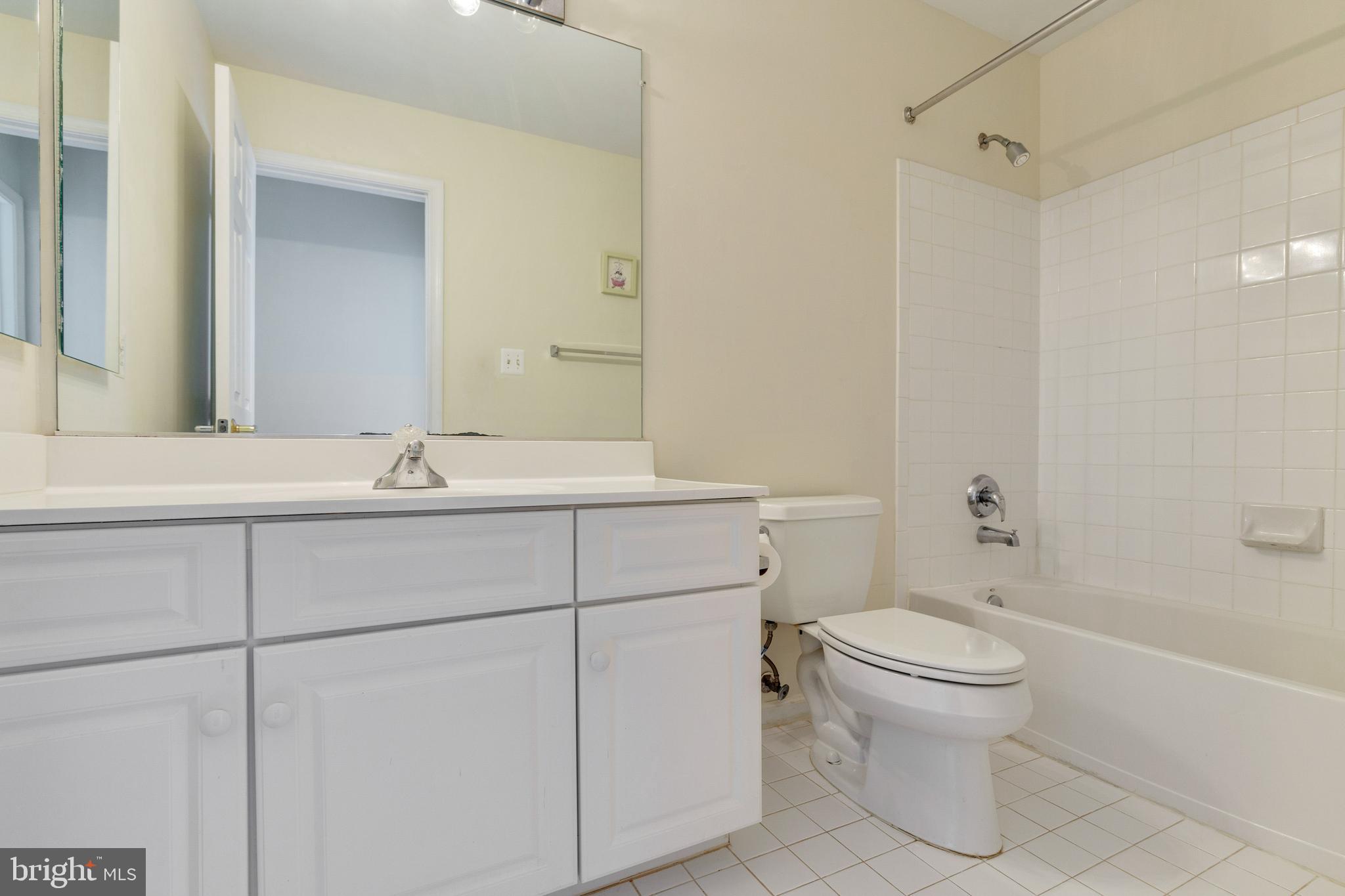 BELMONT TOWN CENTER - Residential