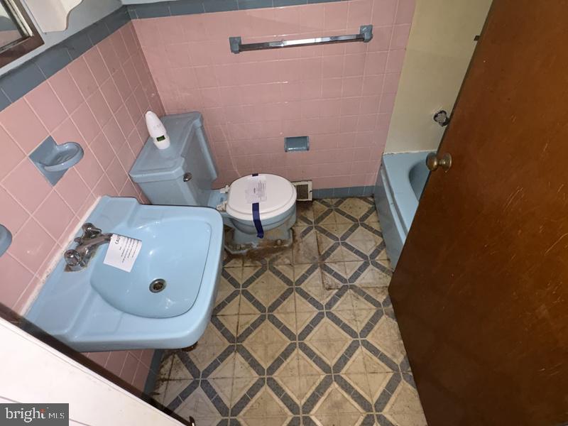 MAYFAIR - Residential