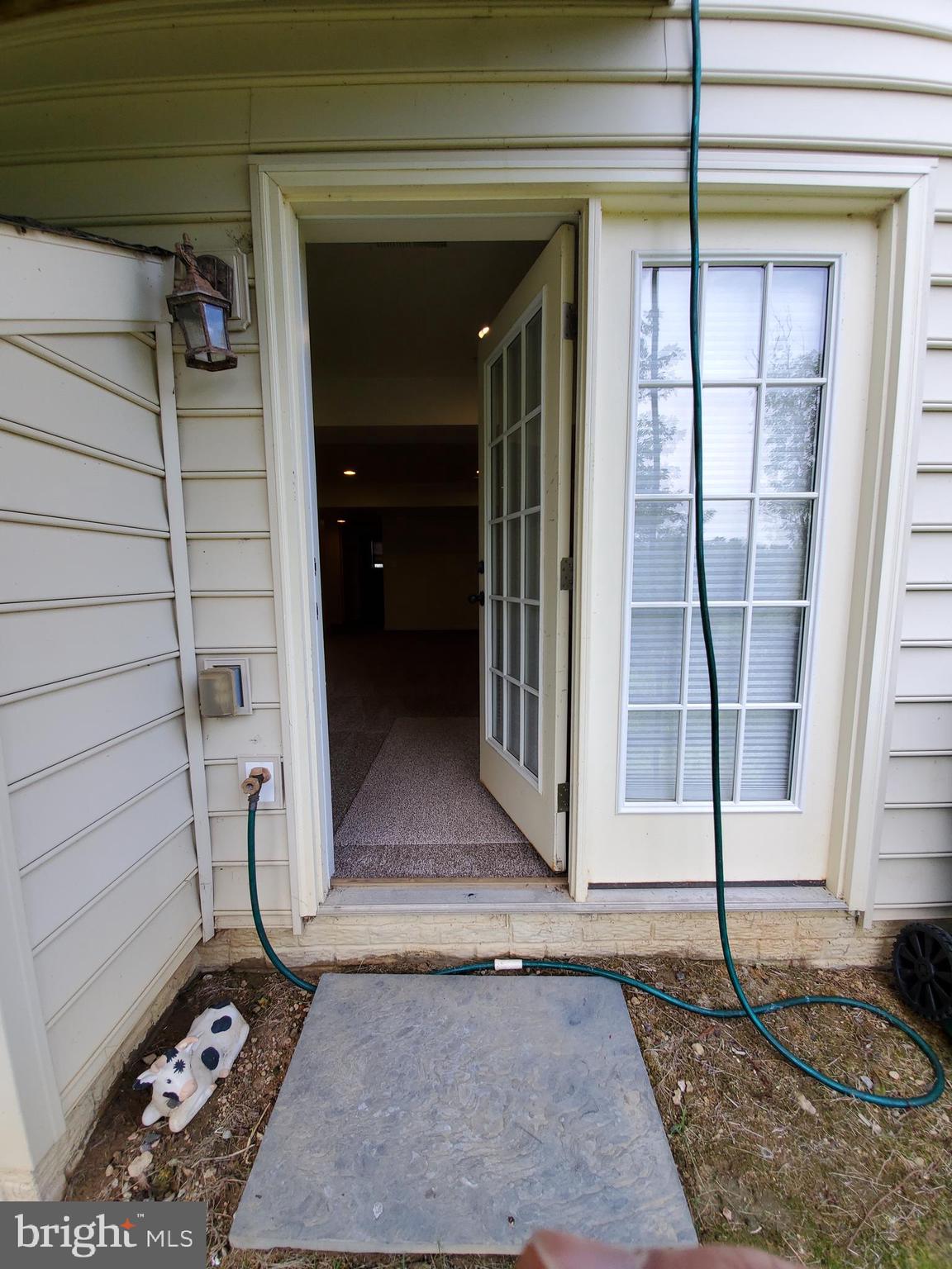 WAVERLY WOODS - Residential Lease