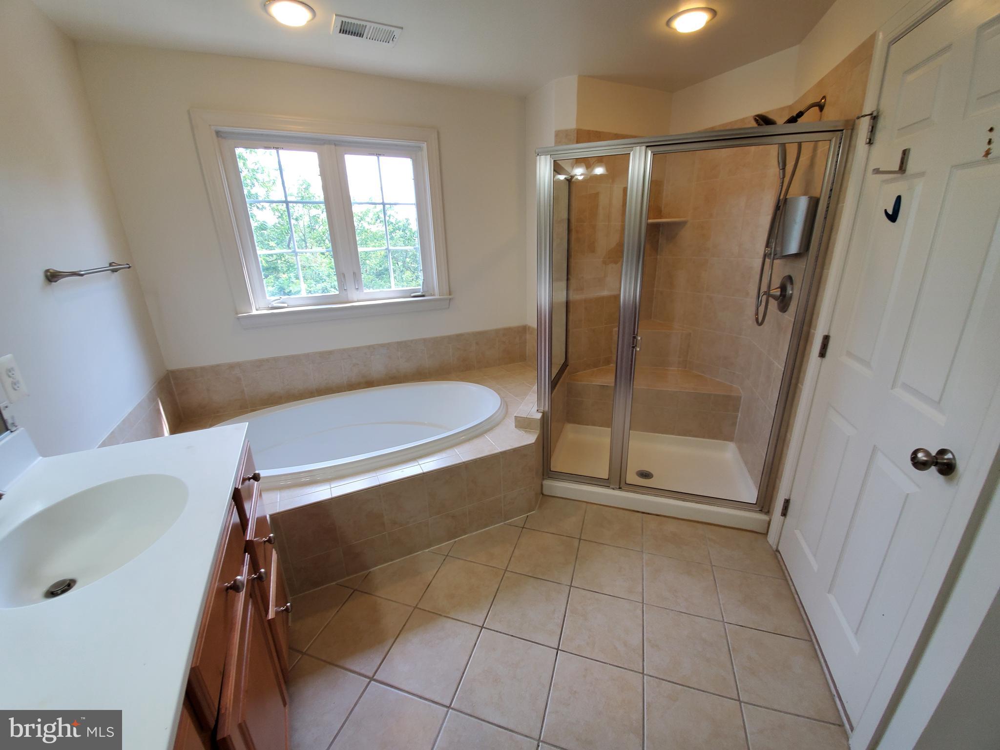 WAVERLY WOODS - Residential Lease