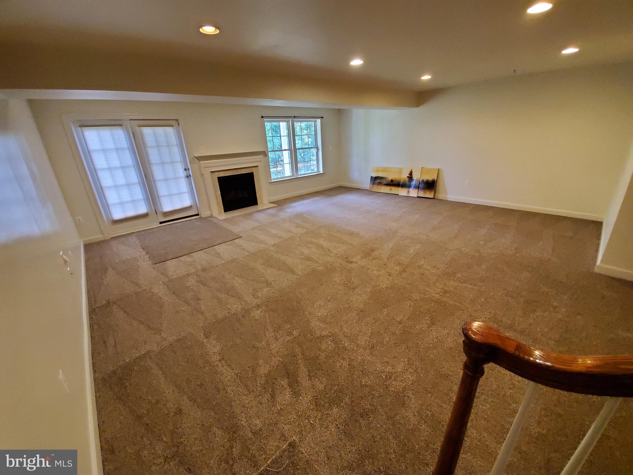 WAVERLY WOODS - Residential Lease