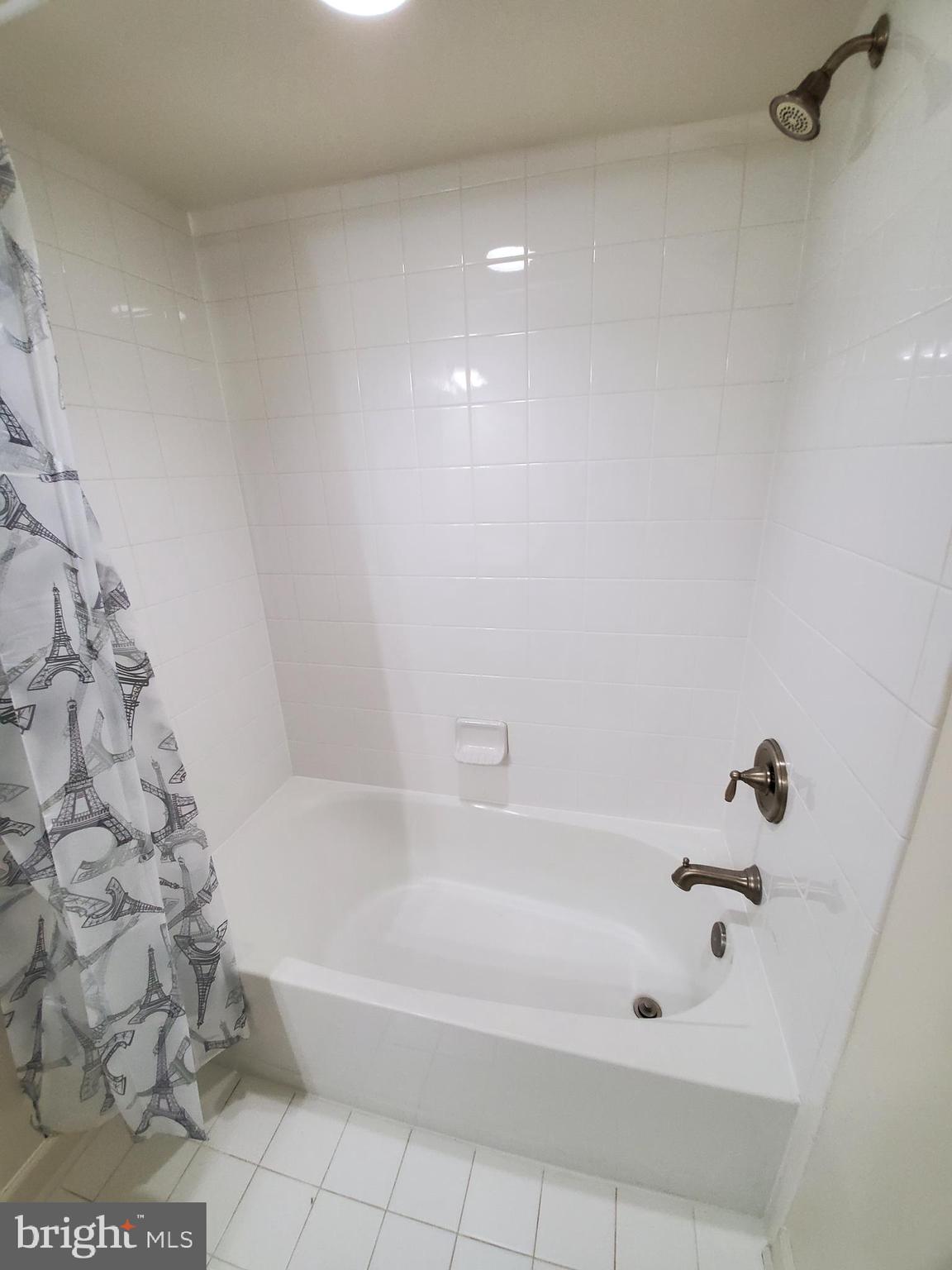 WAVERLY WOODS - Residential Lease