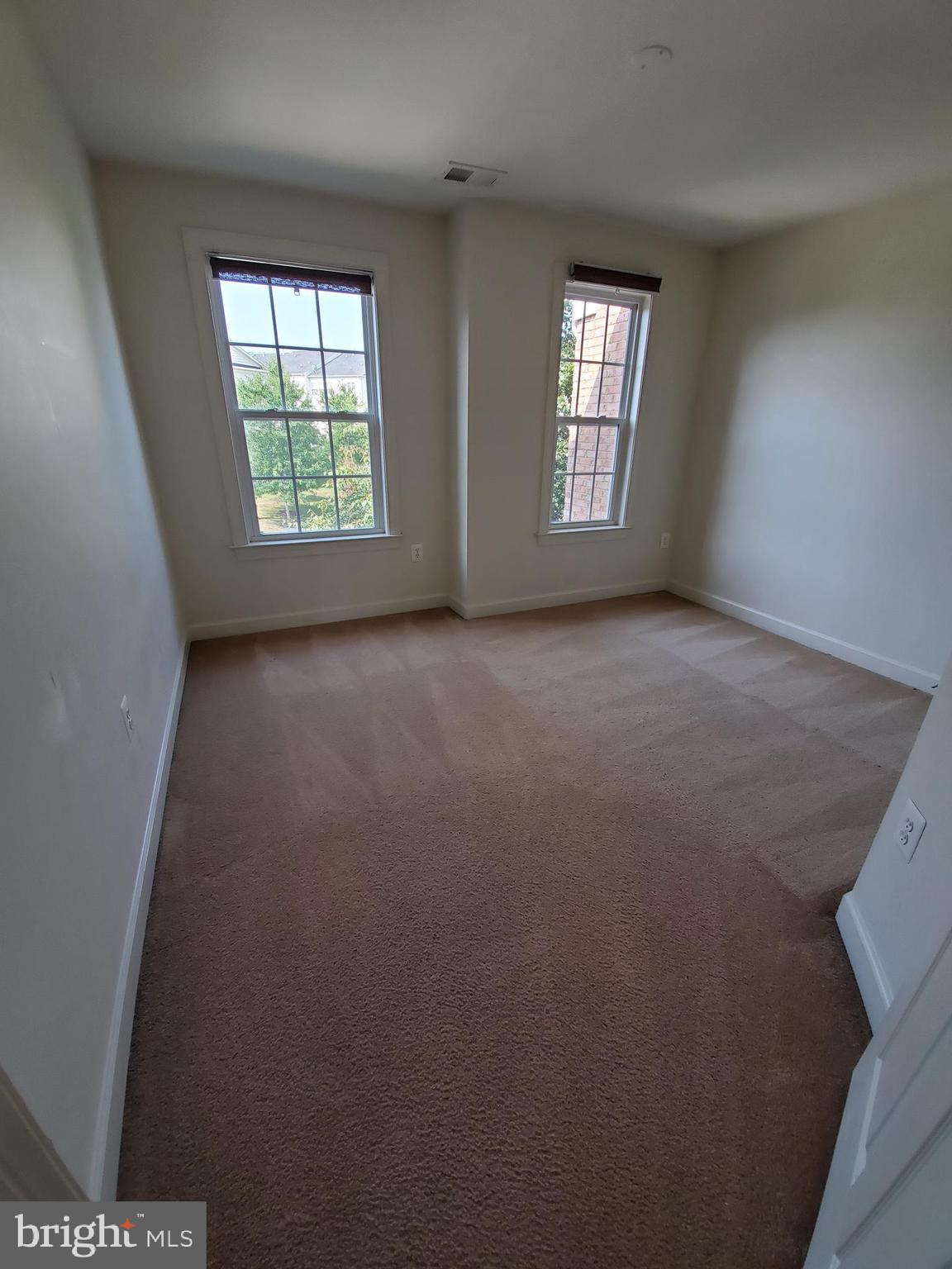 WAVERLY WOODS - Residential Lease