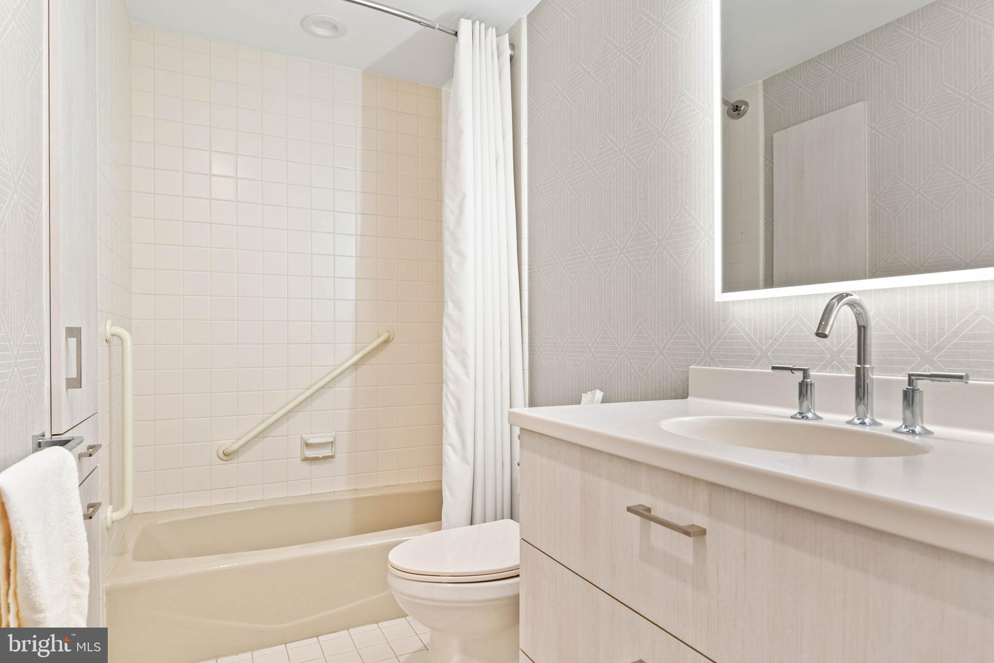 HERMITAGE - Residential