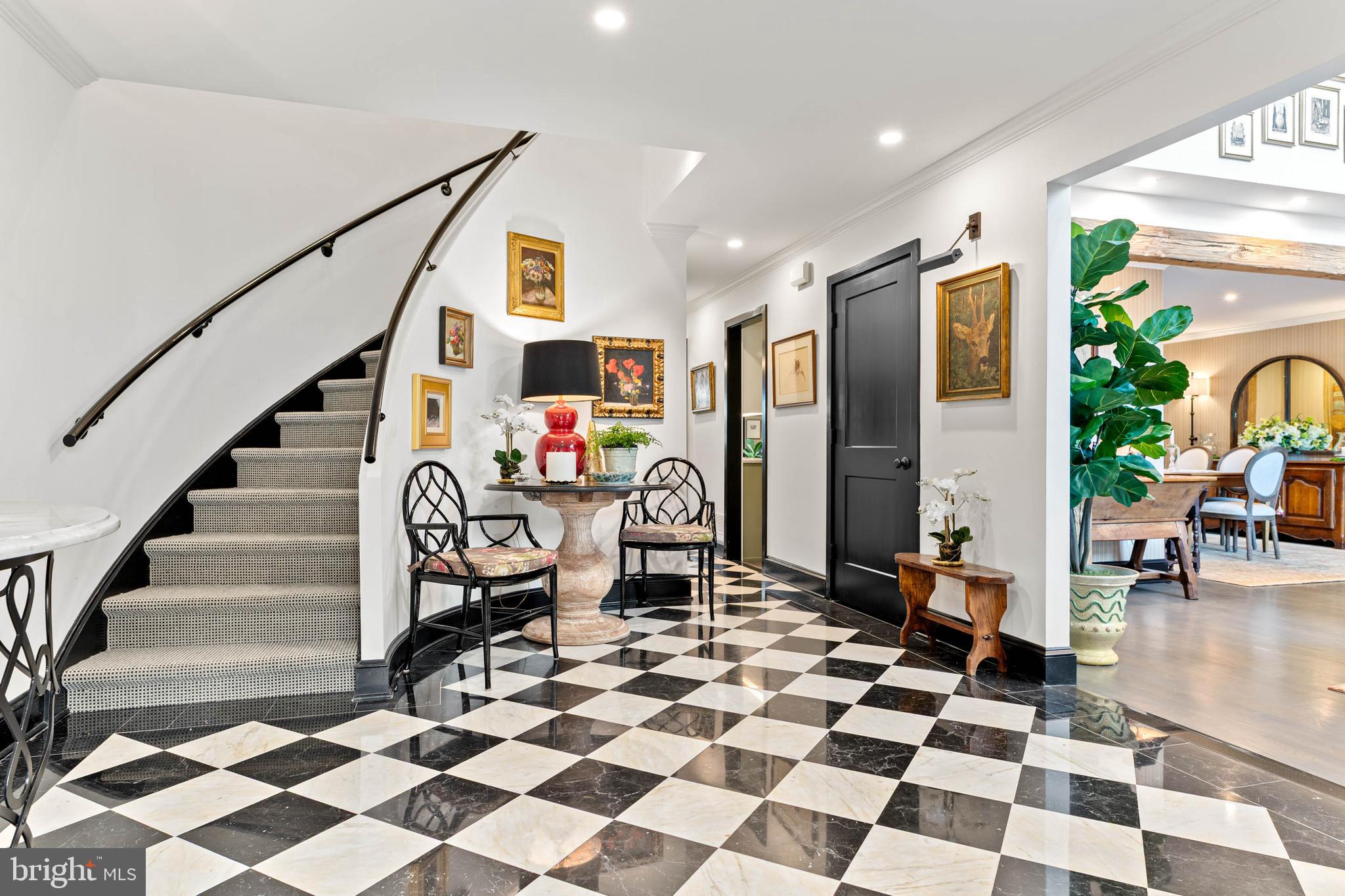 HERMITAGE - Residential