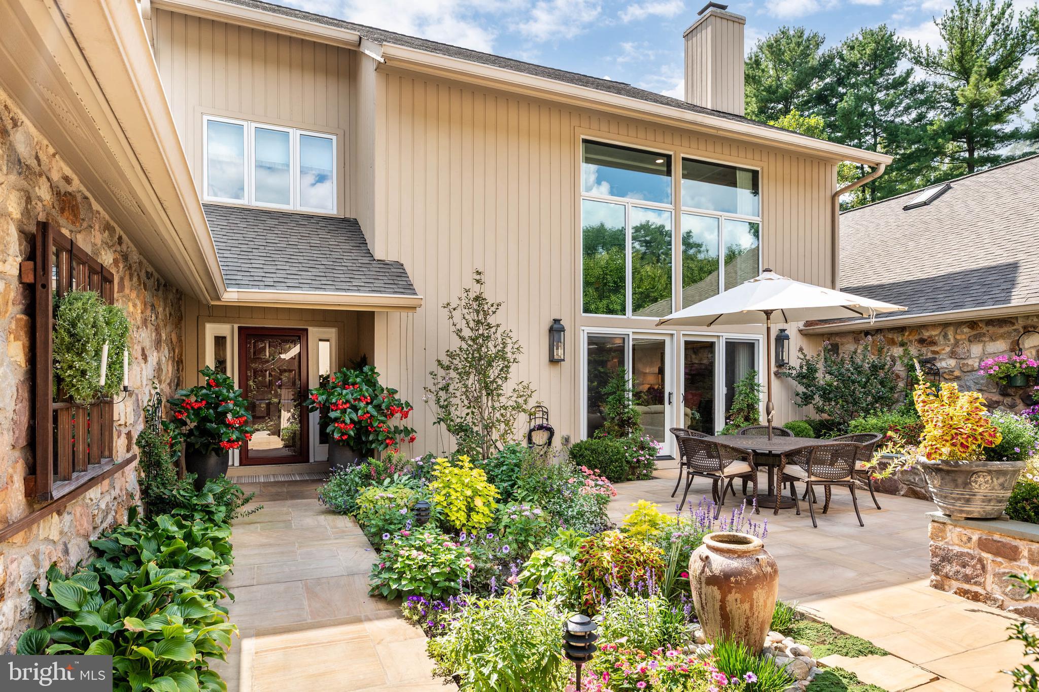 HERMITAGE - Residential