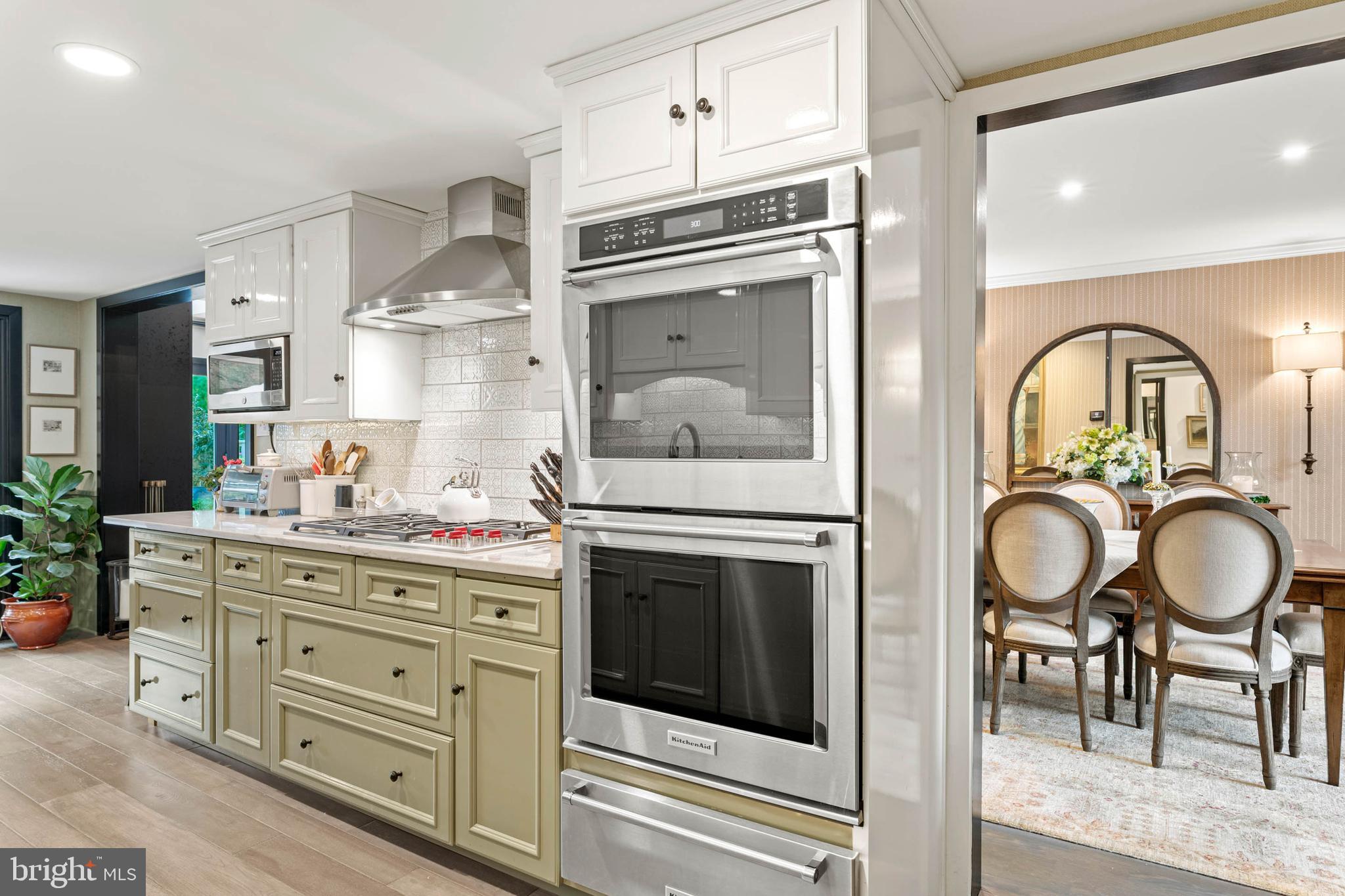 HERMITAGE - Residential