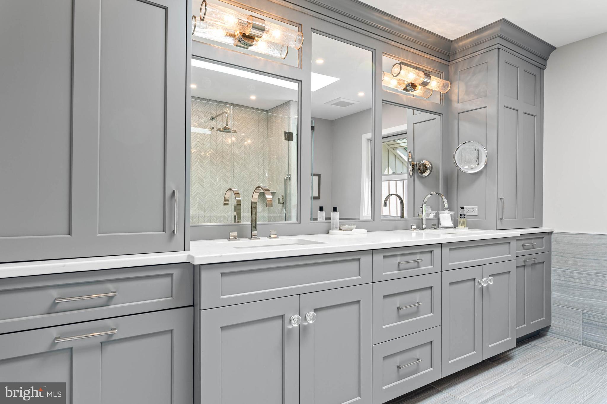 HERMITAGE - Residential