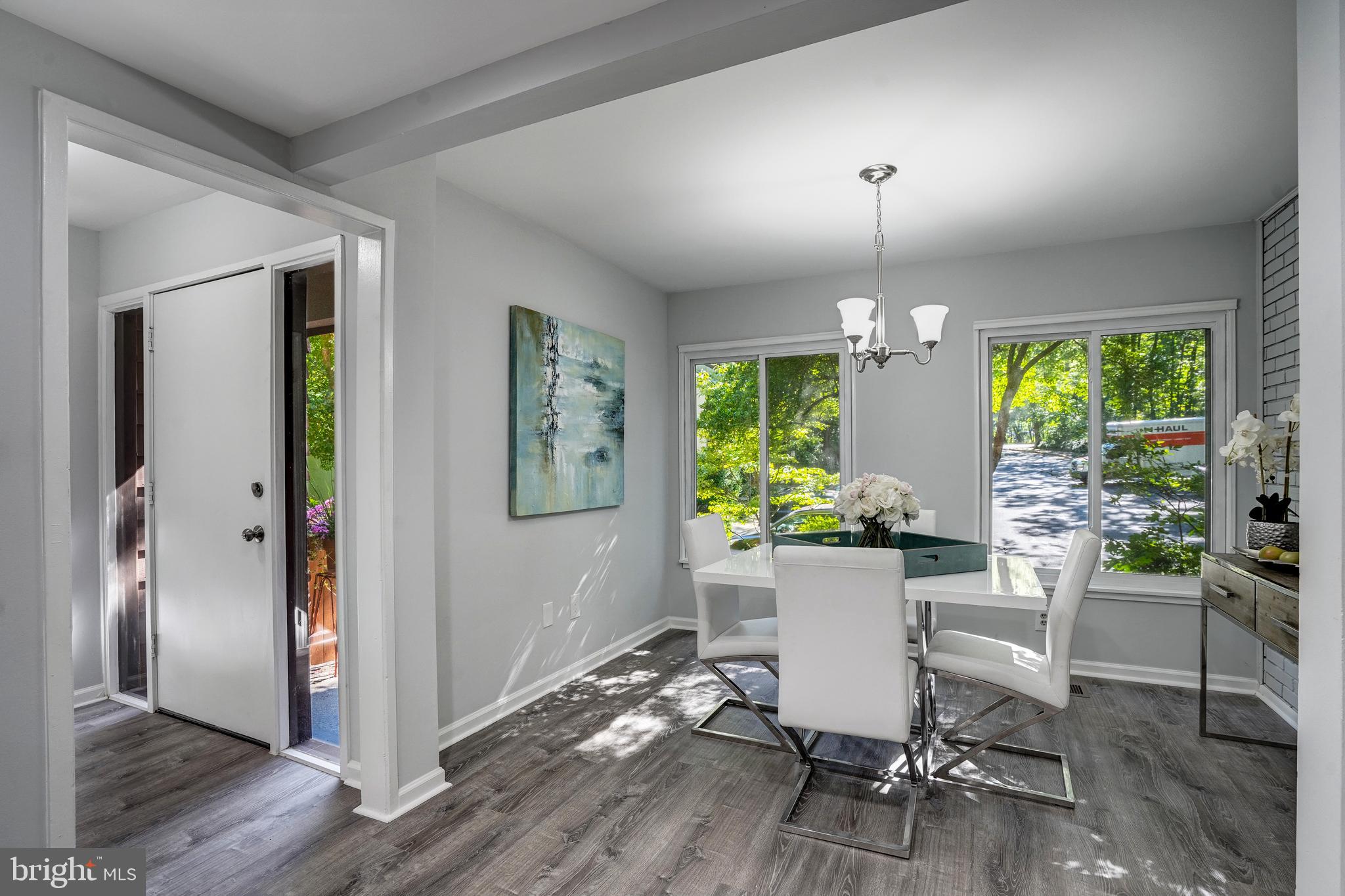 RESTON - Residential