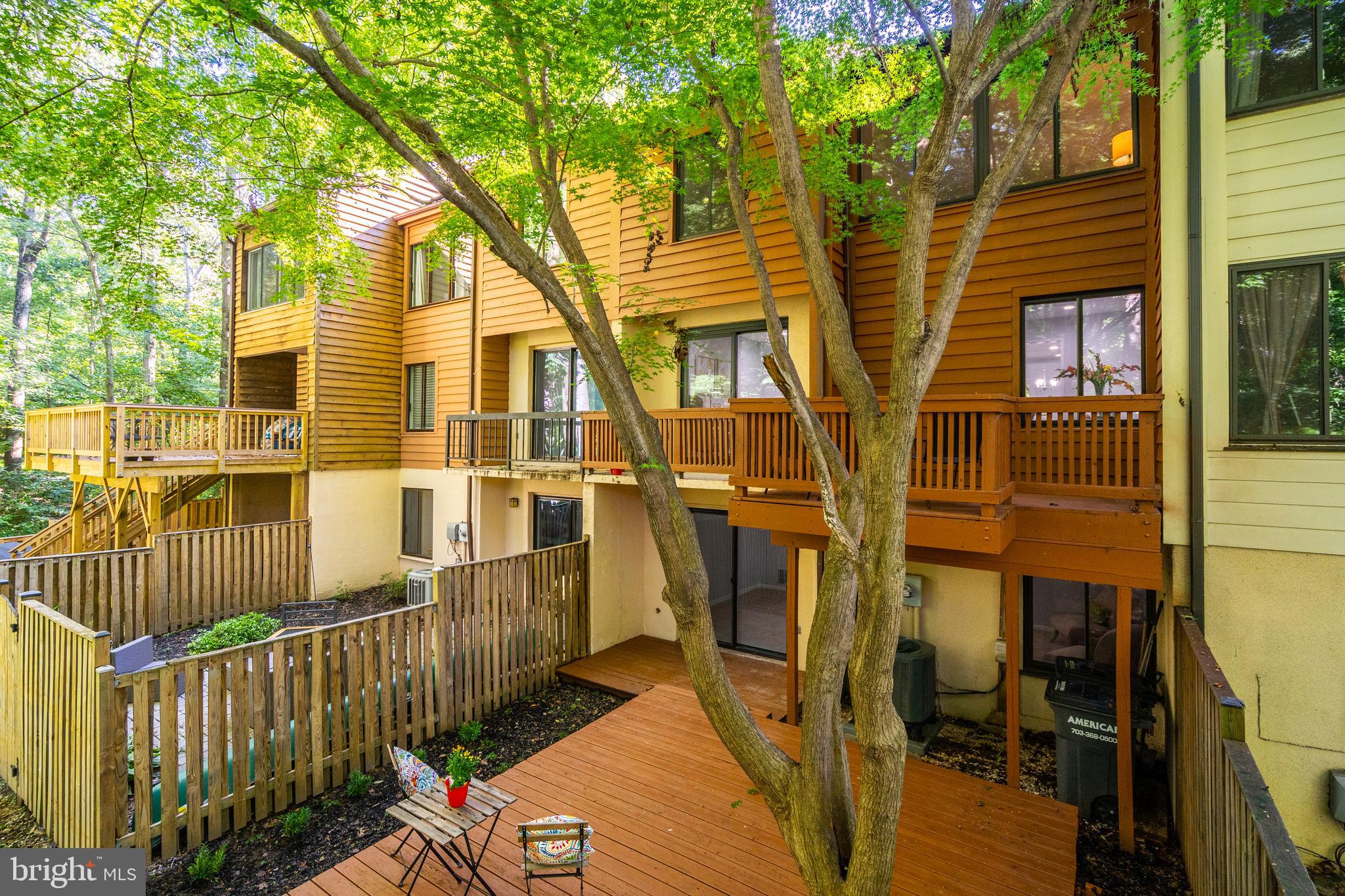 RESTON - Residential