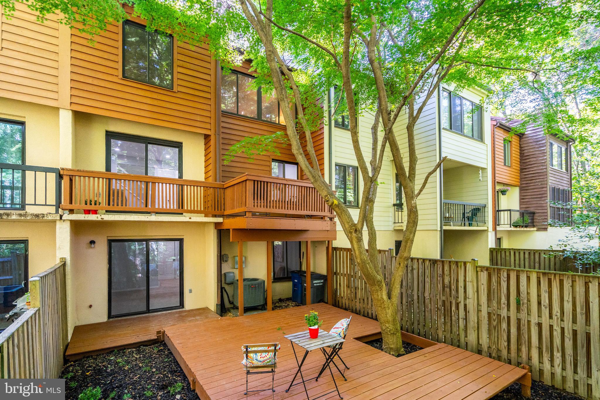 RESTON - Residential