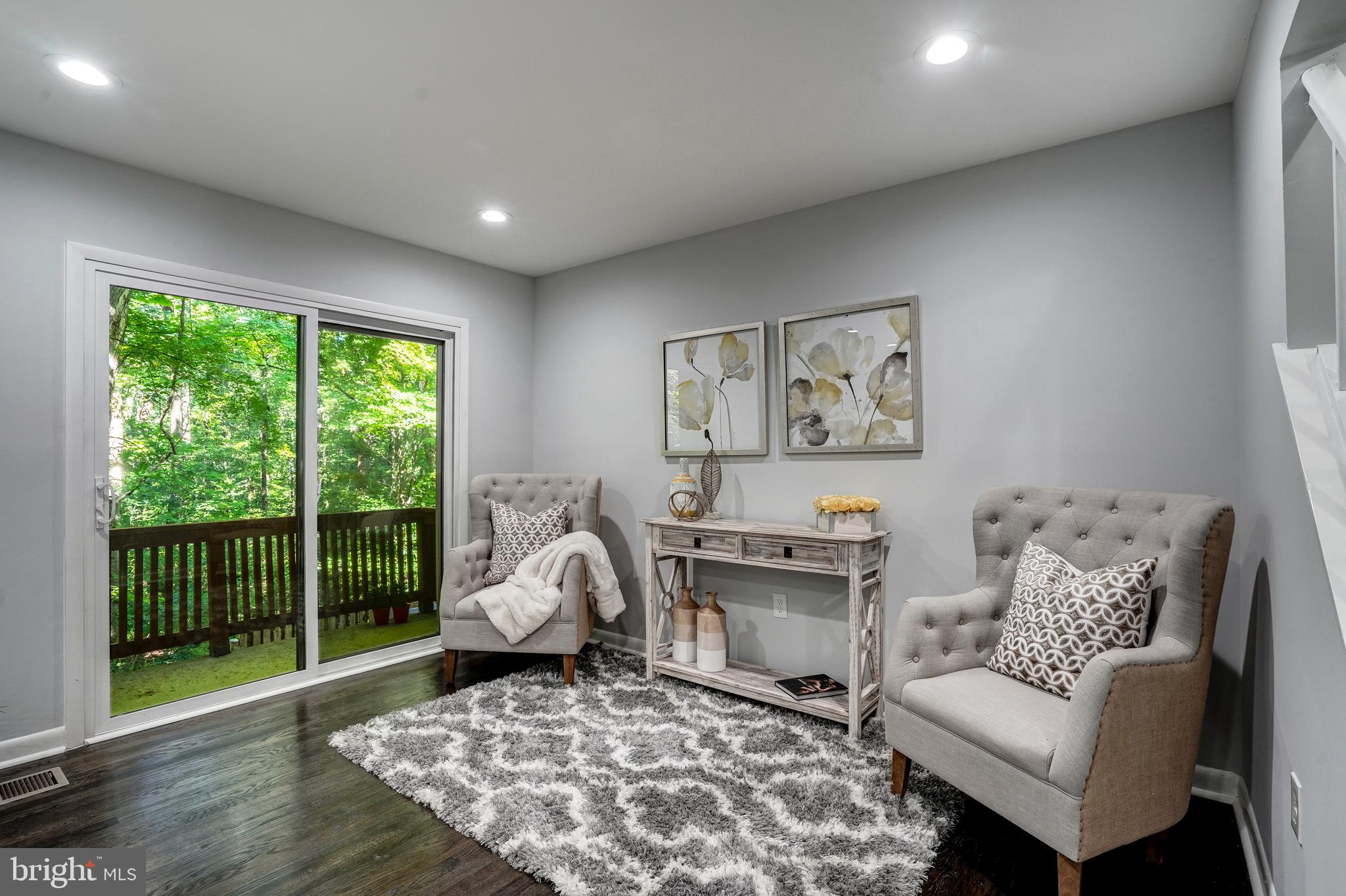 RESTON - Residential