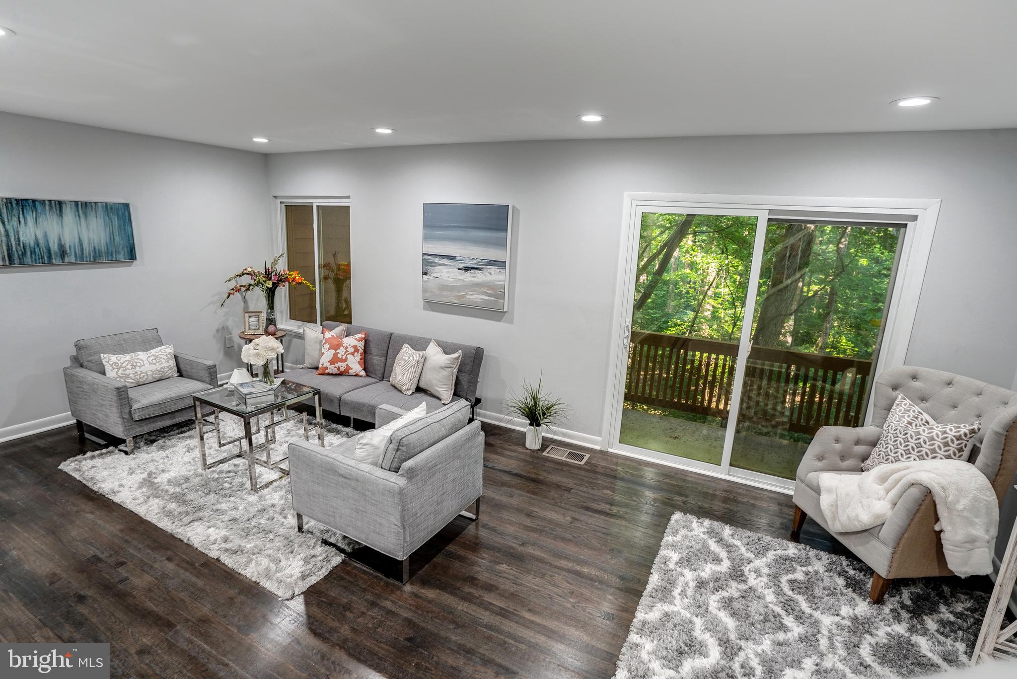 RESTON - Residential