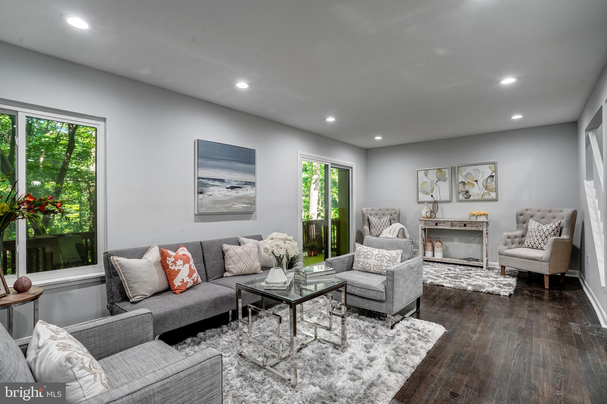 RESTON - Residential