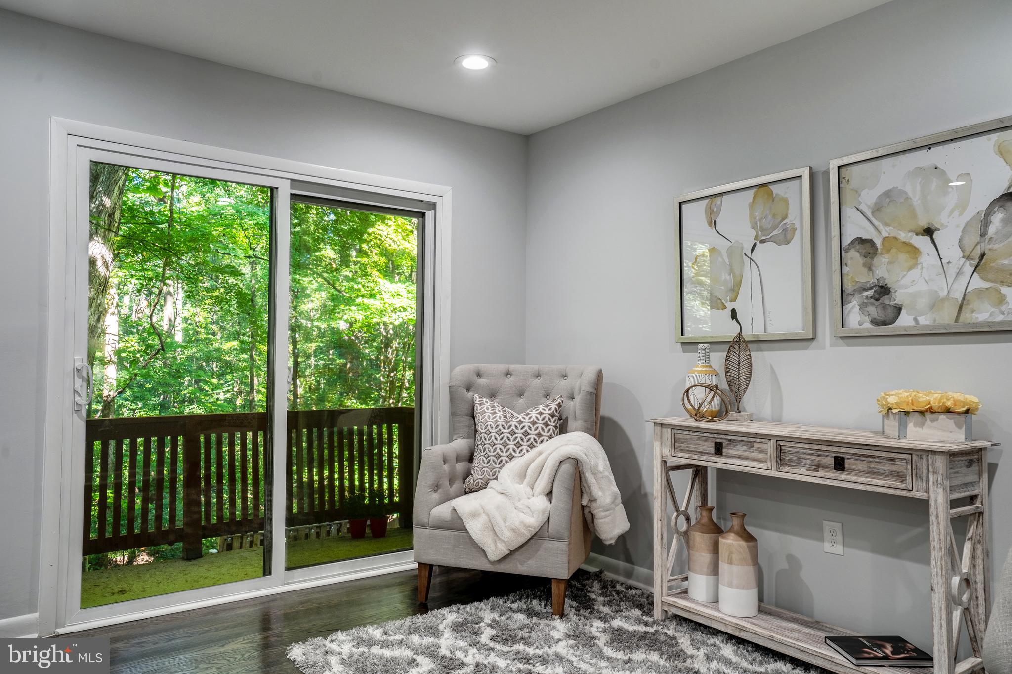 RESTON - Residential