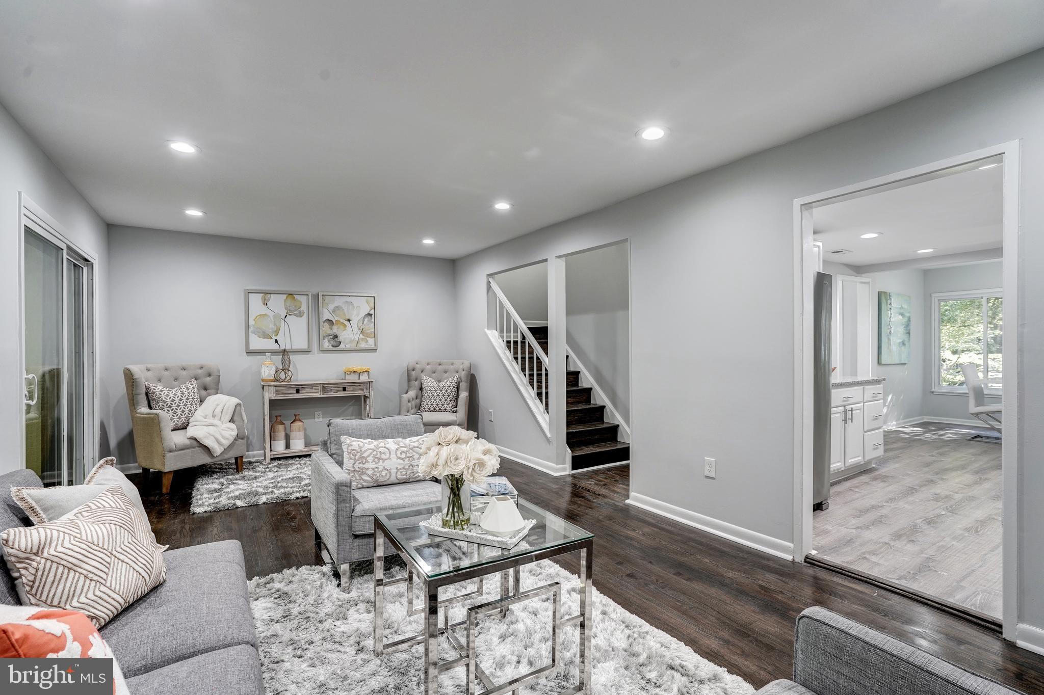 RESTON - Residential