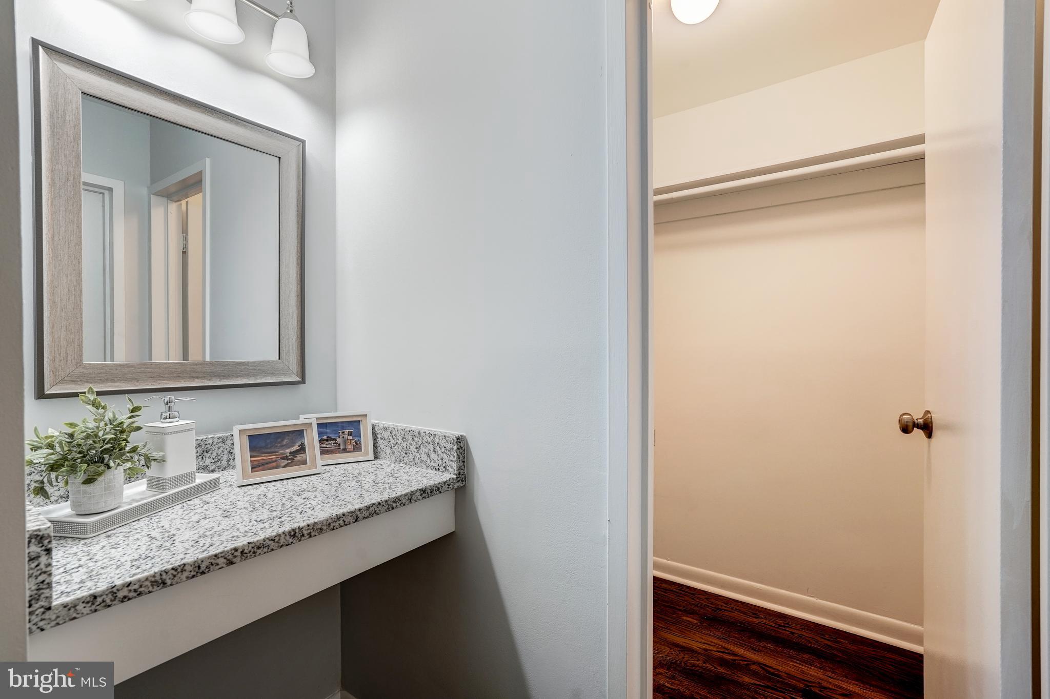 RESTON - Residential