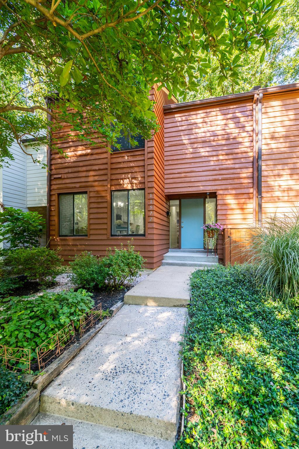 RESTON - Residential