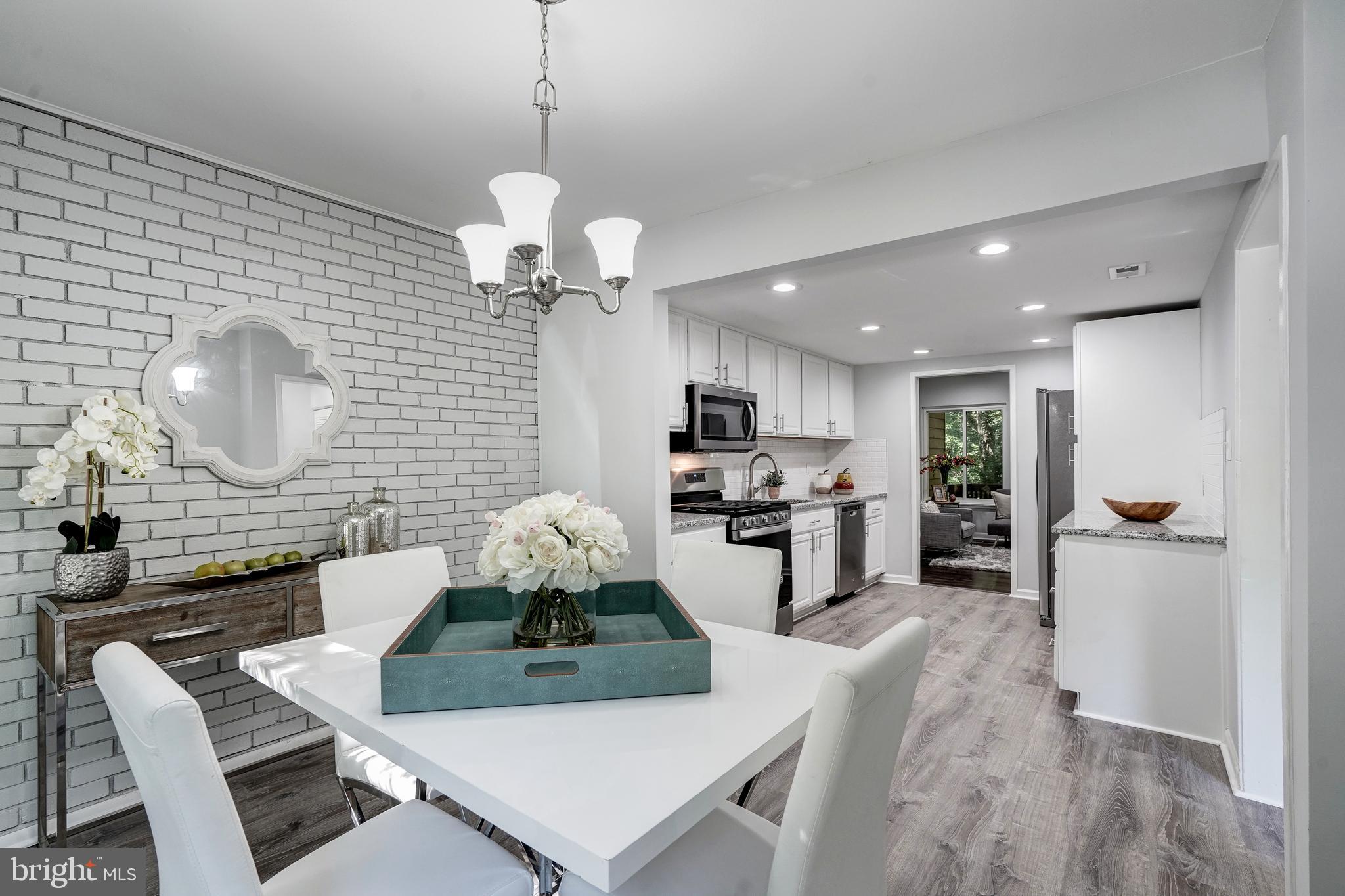 RESTON - Residential