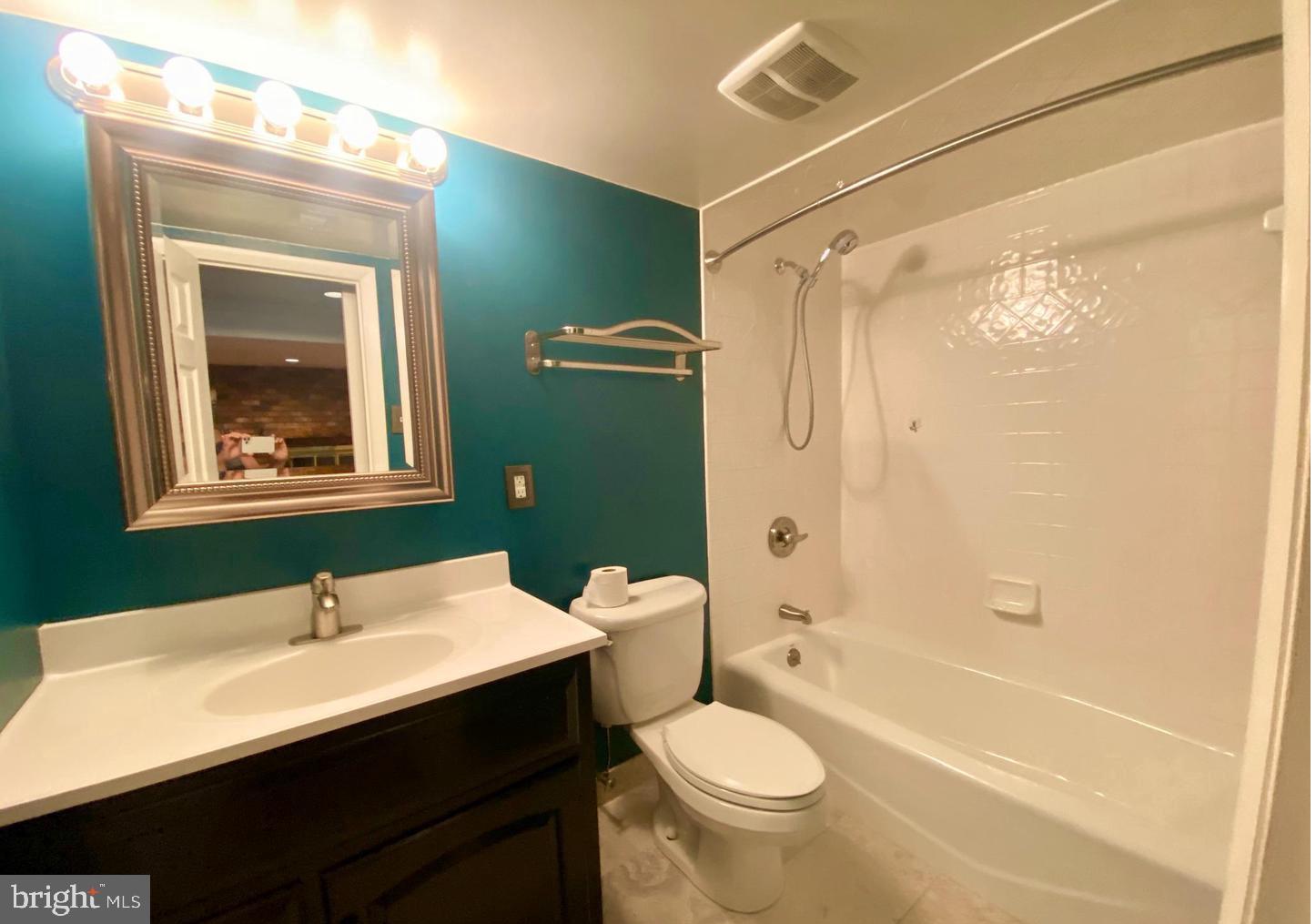 VIRGINIA HILLS - Residential Lease