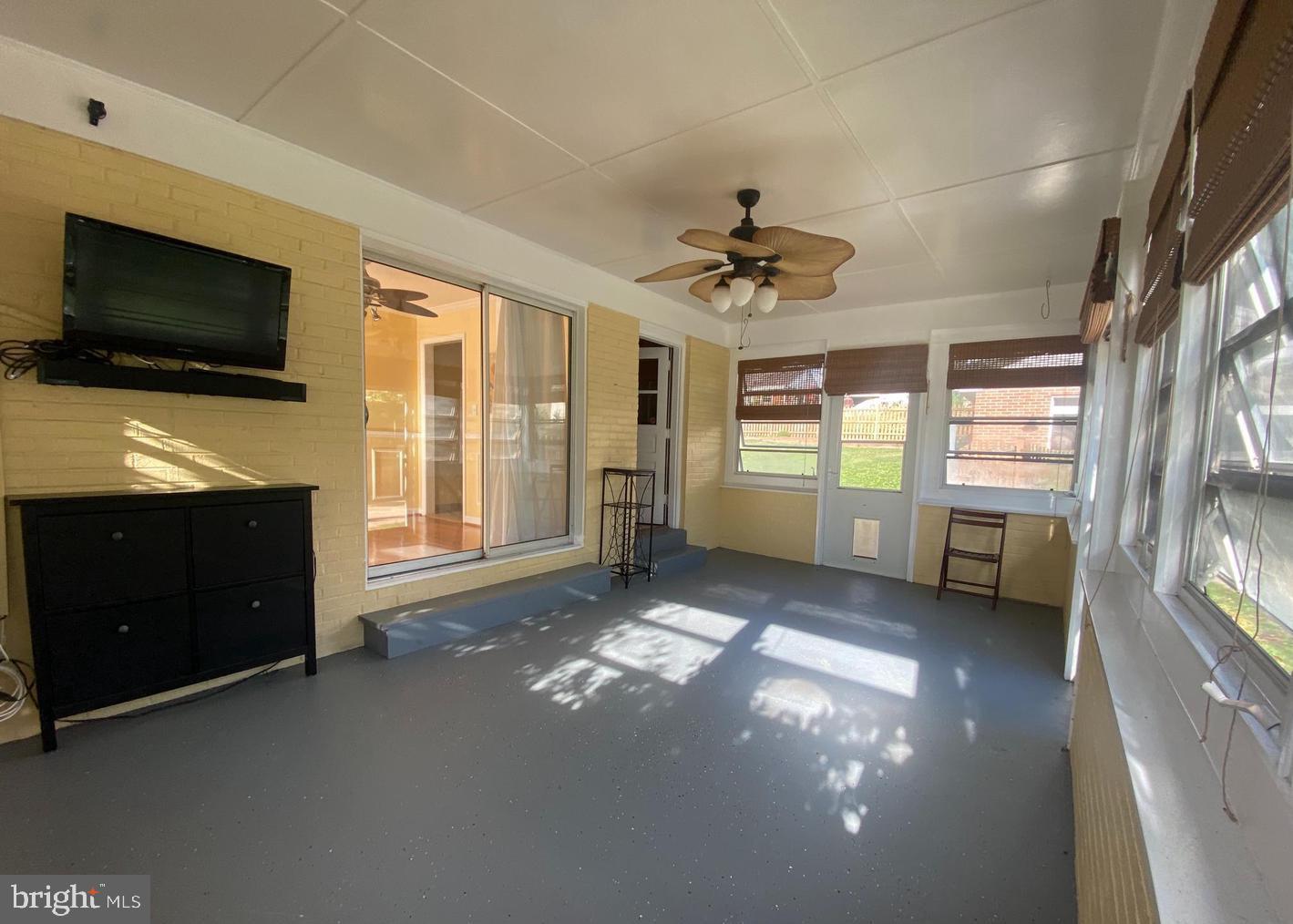 VIRGINIA HILLS - Residential Lease