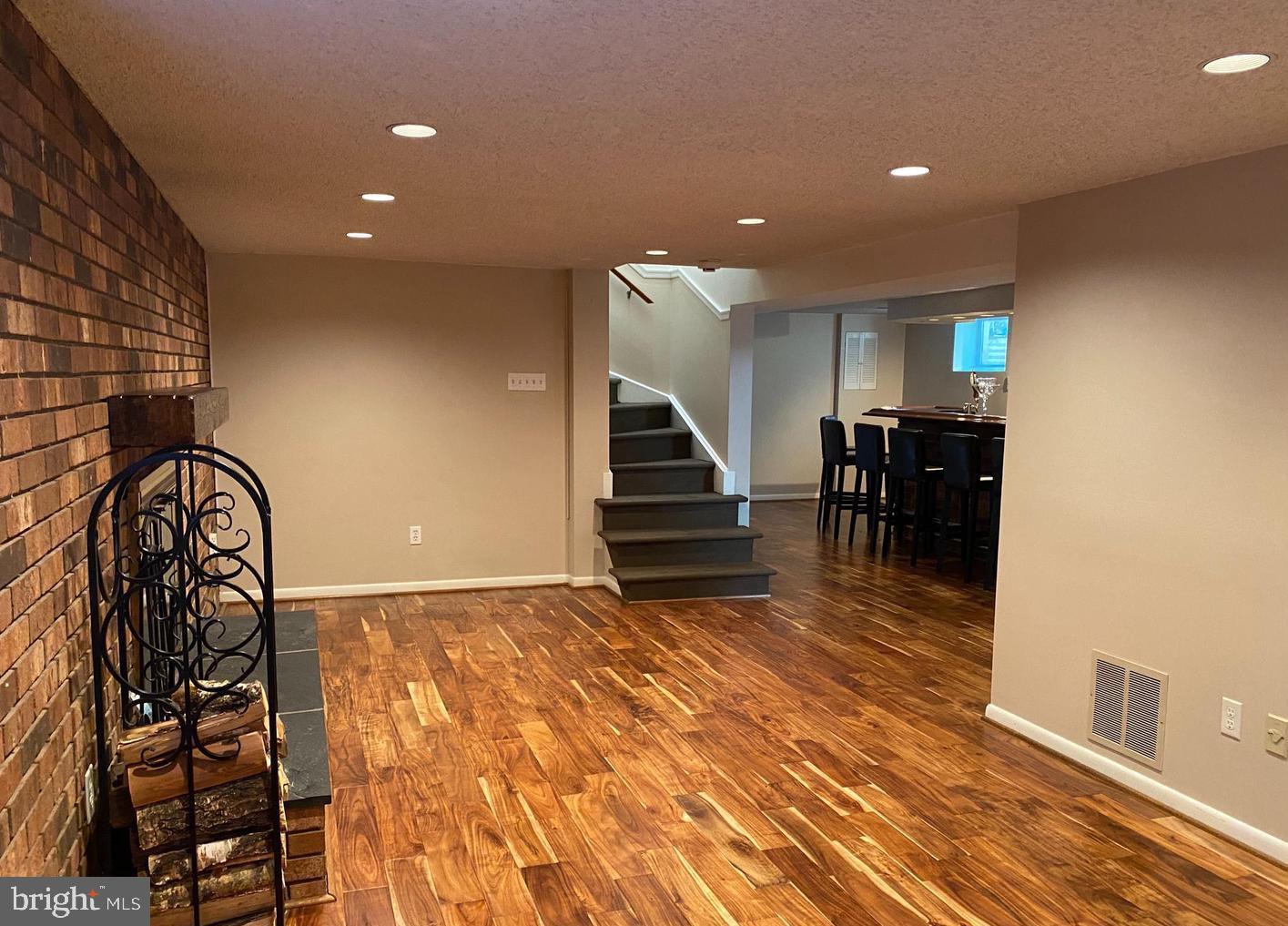 VIRGINIA HILLS - Residential Lease