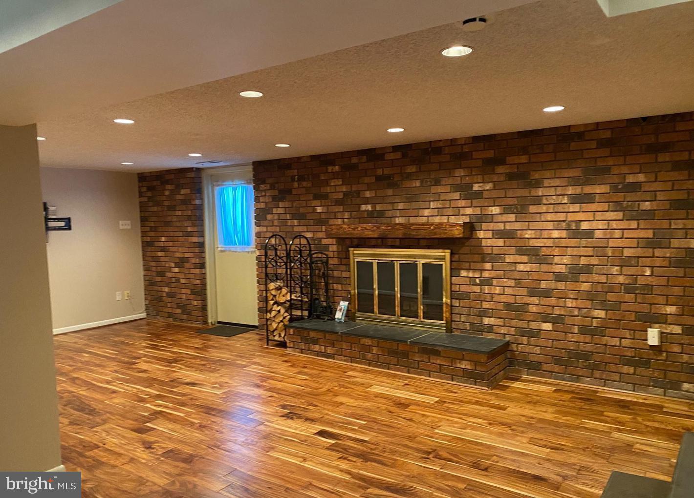 VIRGINIA HILLS - Residential Lease