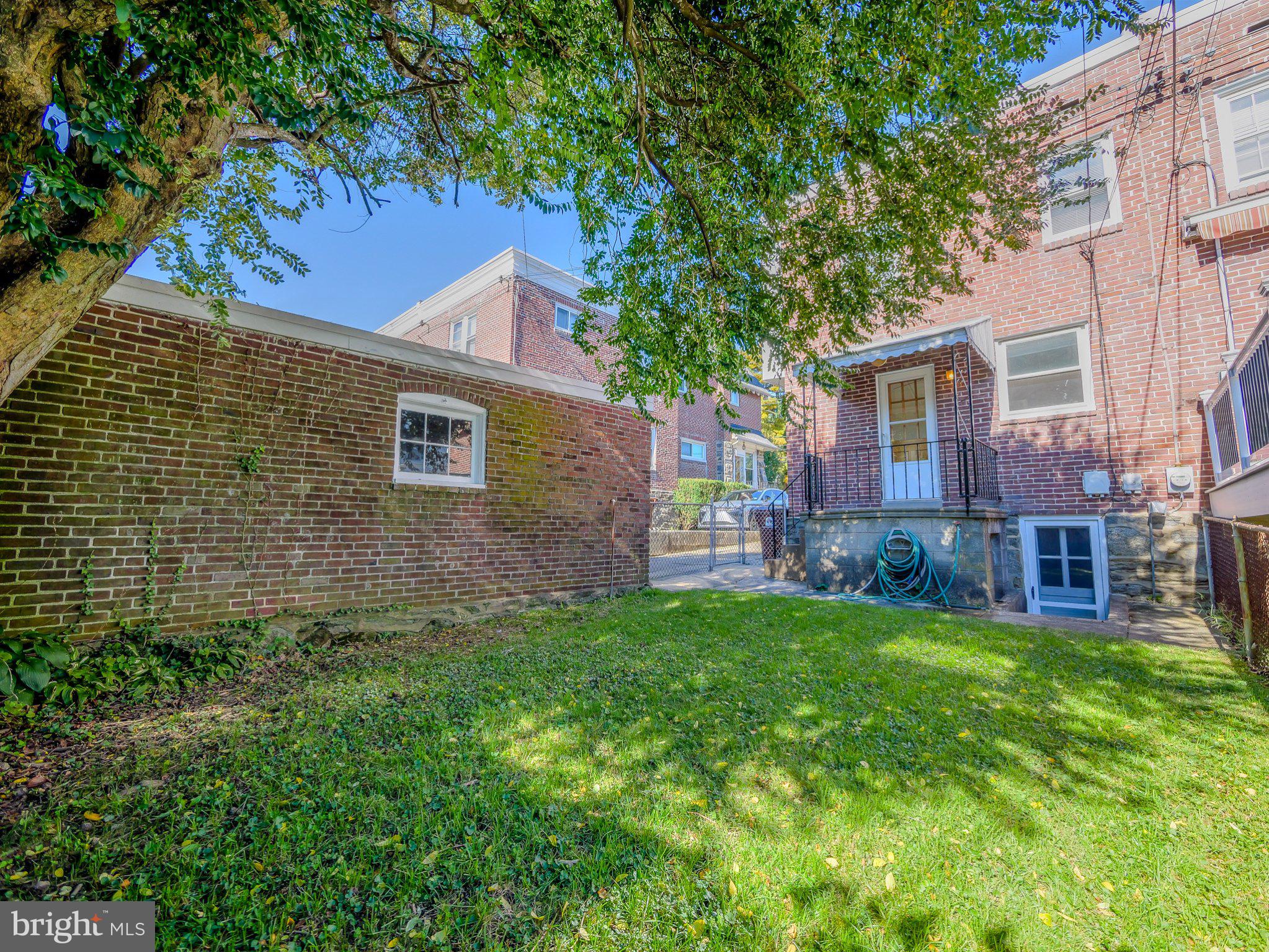 190 W MARSHALL ROAD