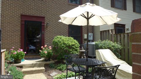 1109 N STAFFORD STREET ARLINGTON VA 22201