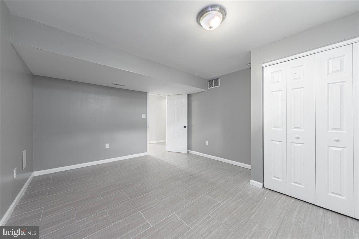 SOMERSET - Residential