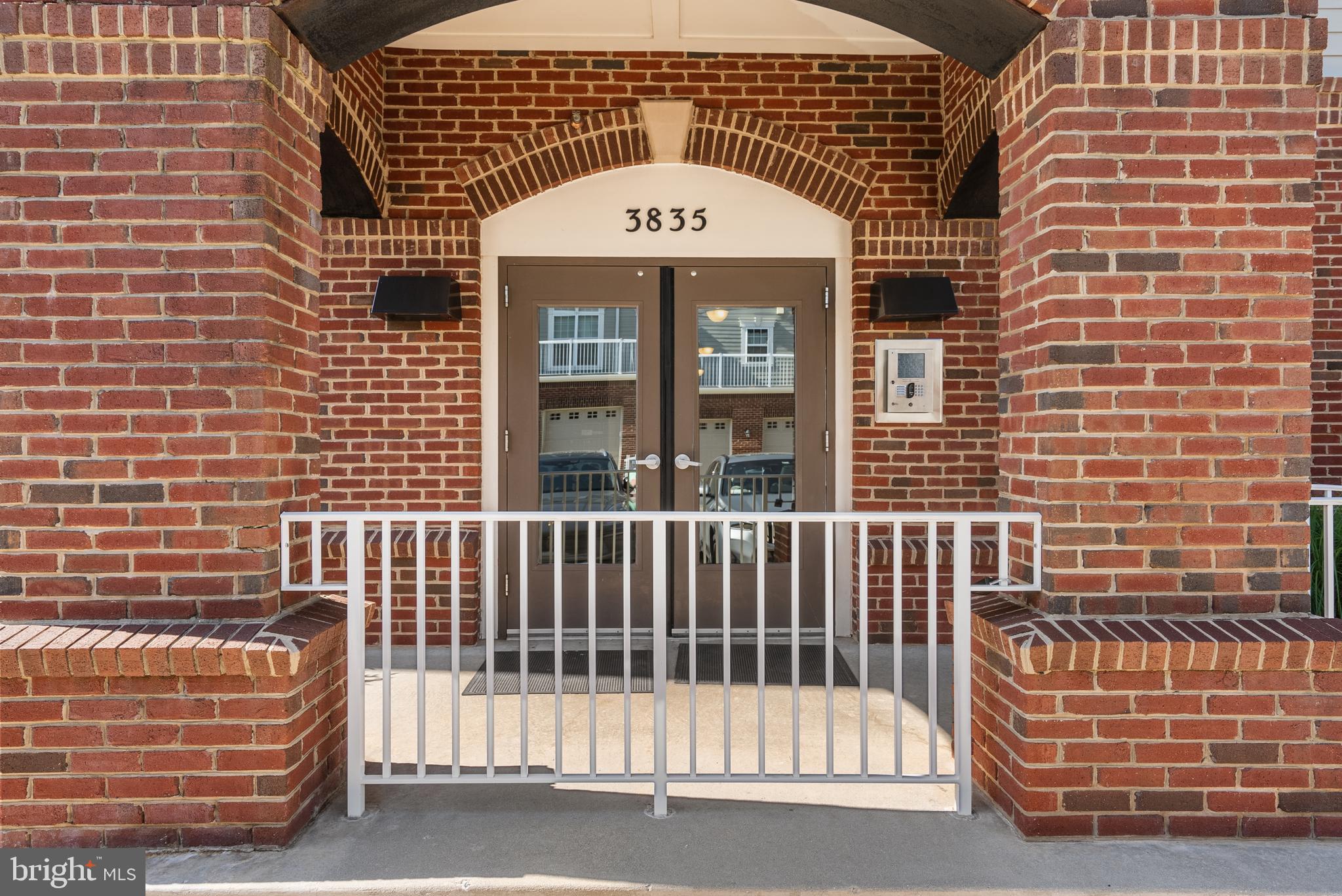 3835 DOC BERLIN DRIVE 44