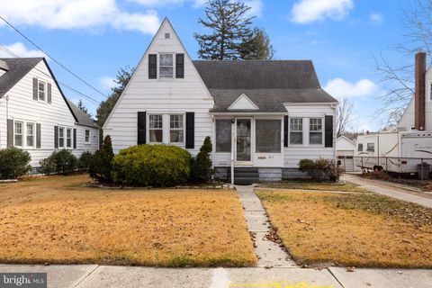 Photo of 303 Pine Street, CARNEYS POINT, NJ 08069 (MLS # NJSA2016864)