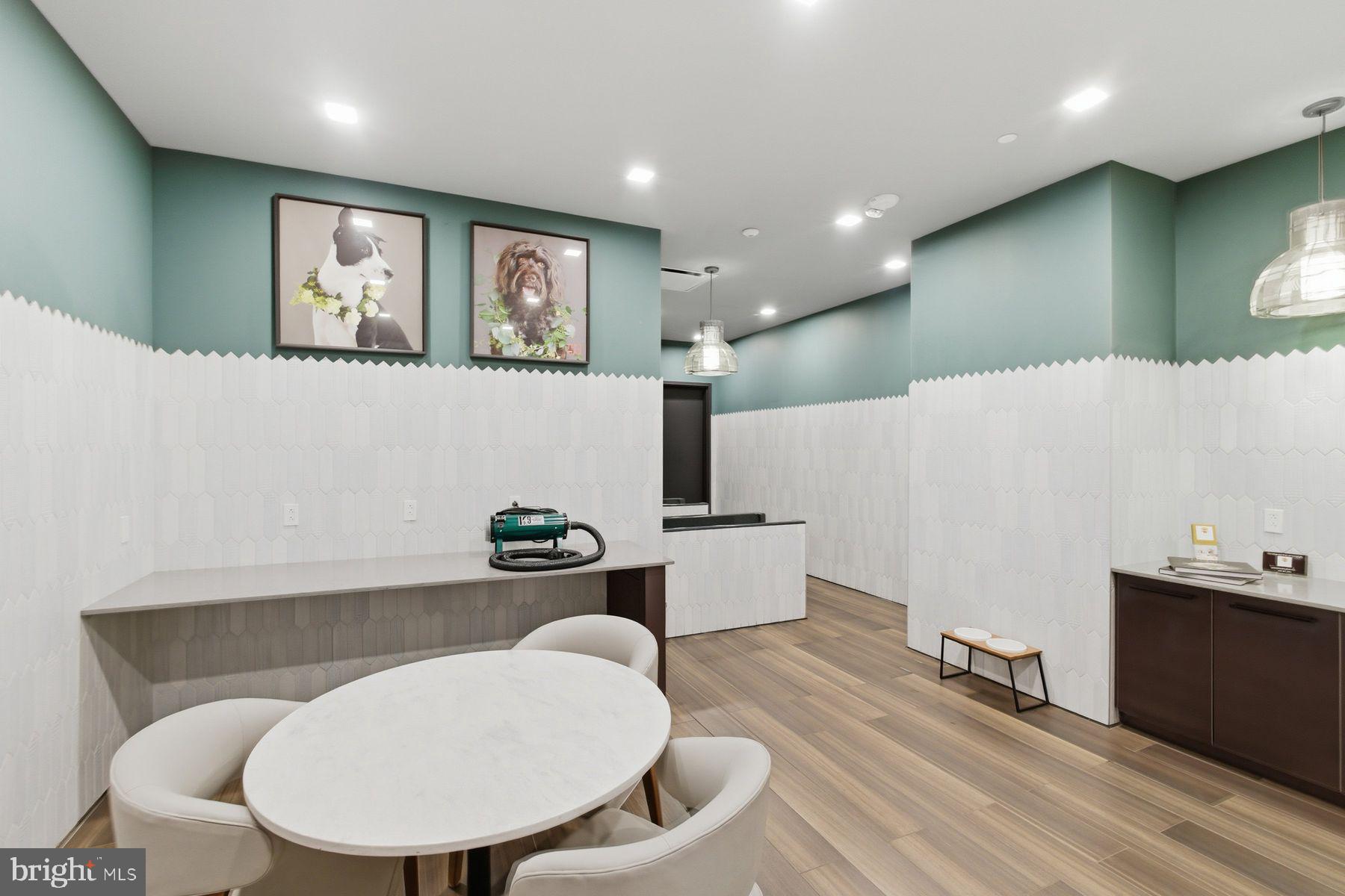 CENTER CITY - Residential