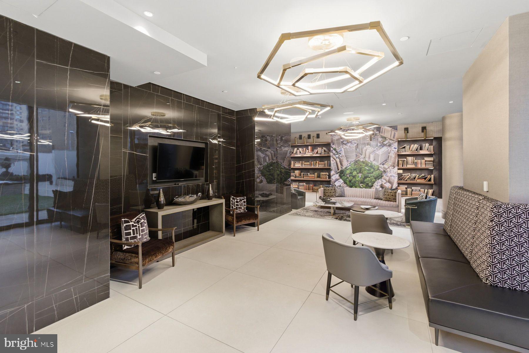 CENTER CITY - Residential