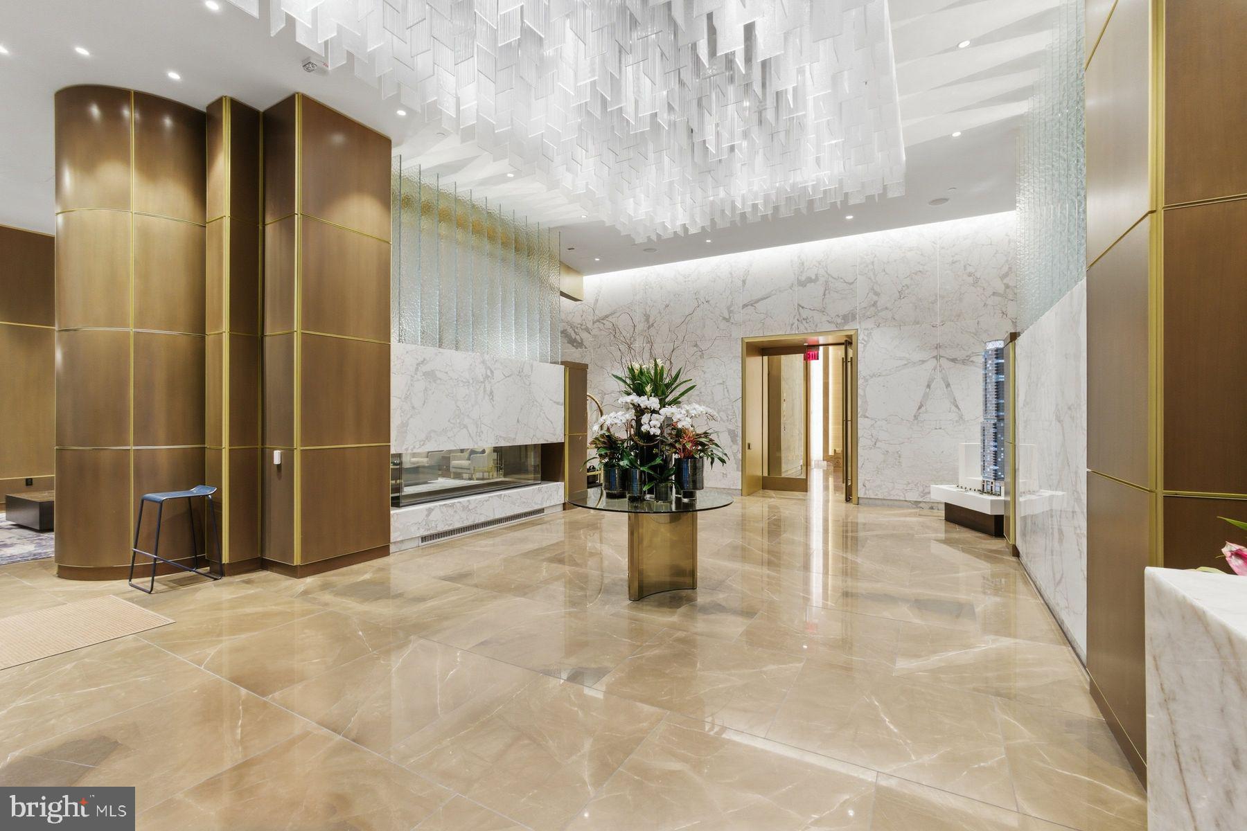 CENTER CITY - Residential