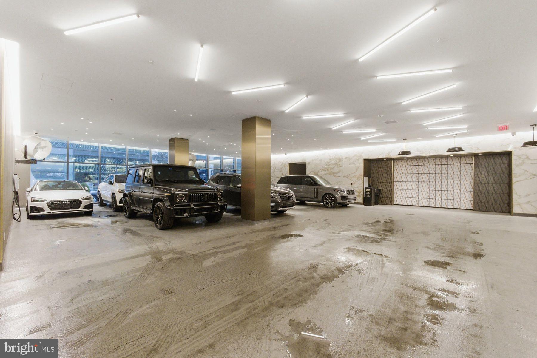 CENTER CITY - Residential