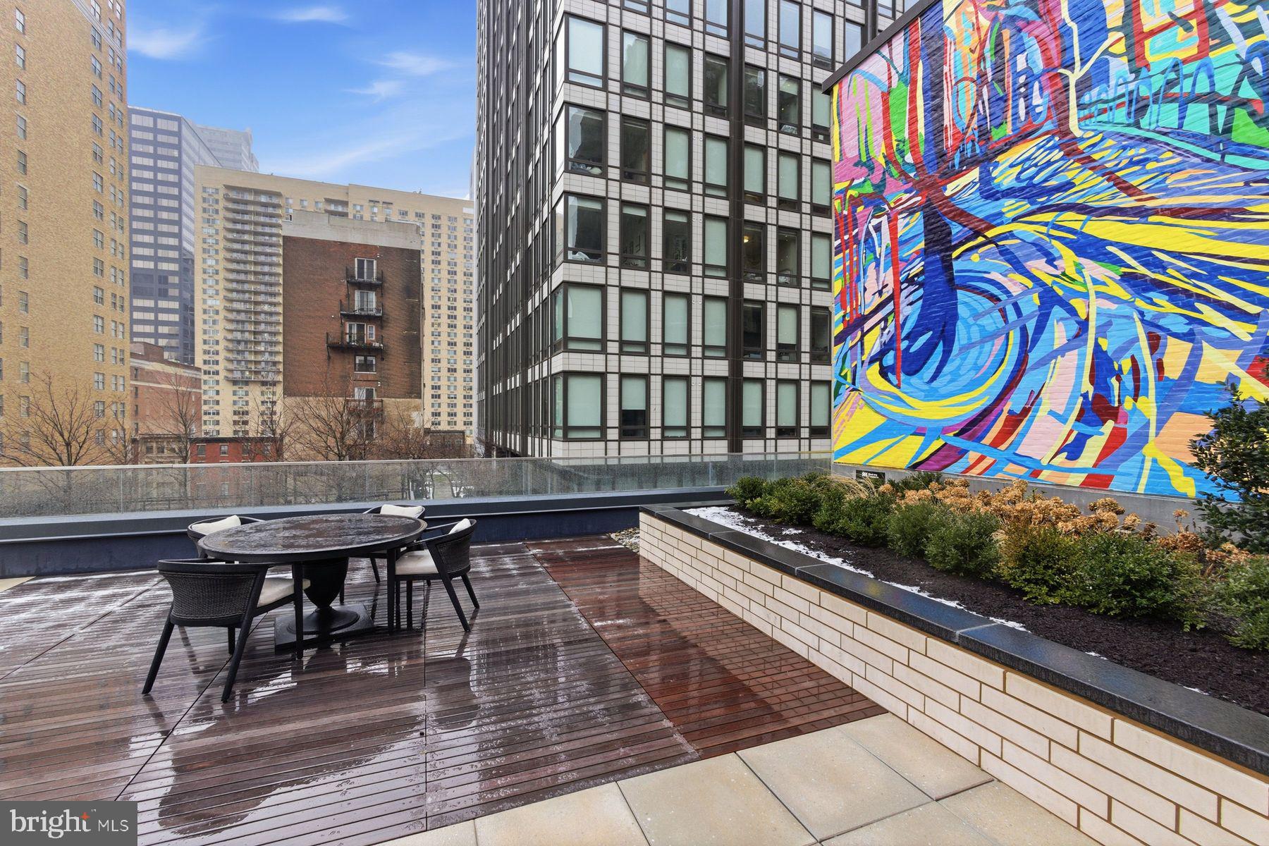 CENTER CITY - Residential