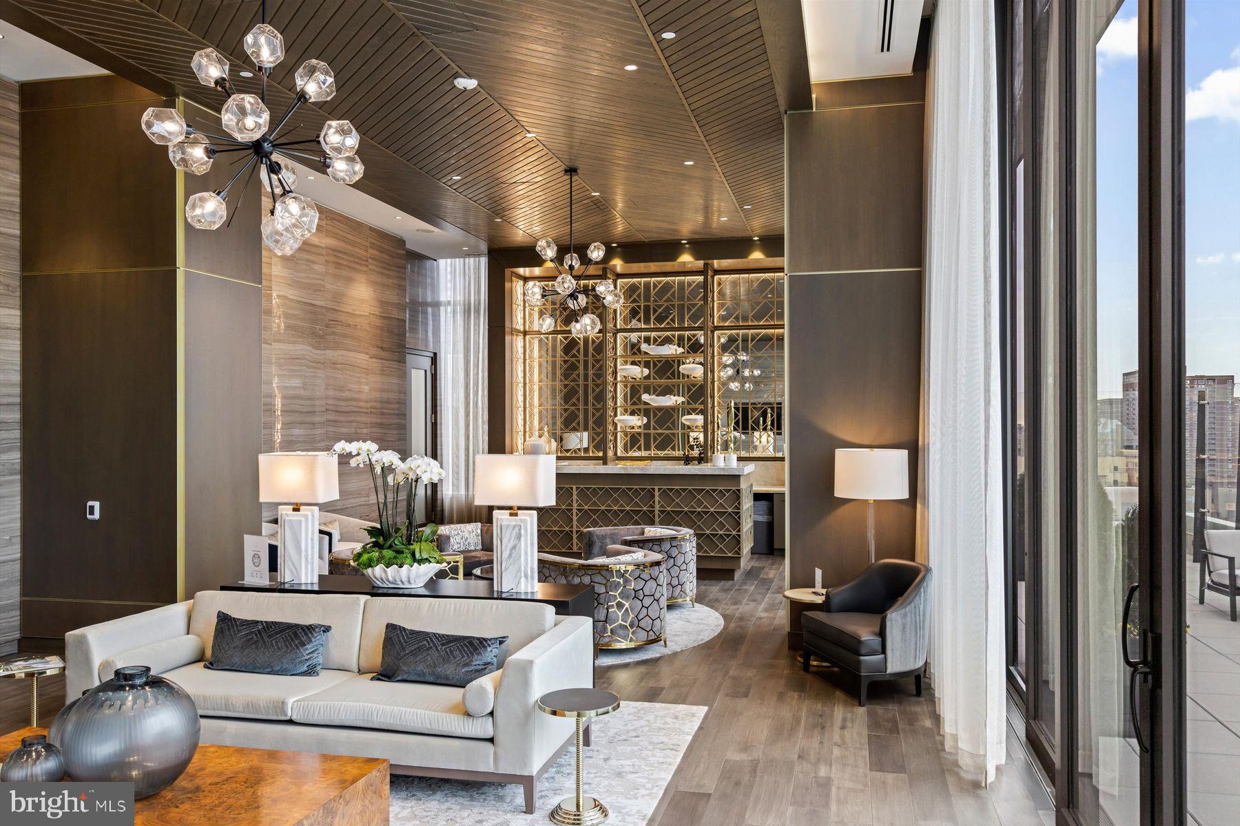 CENTER CITY - Residential