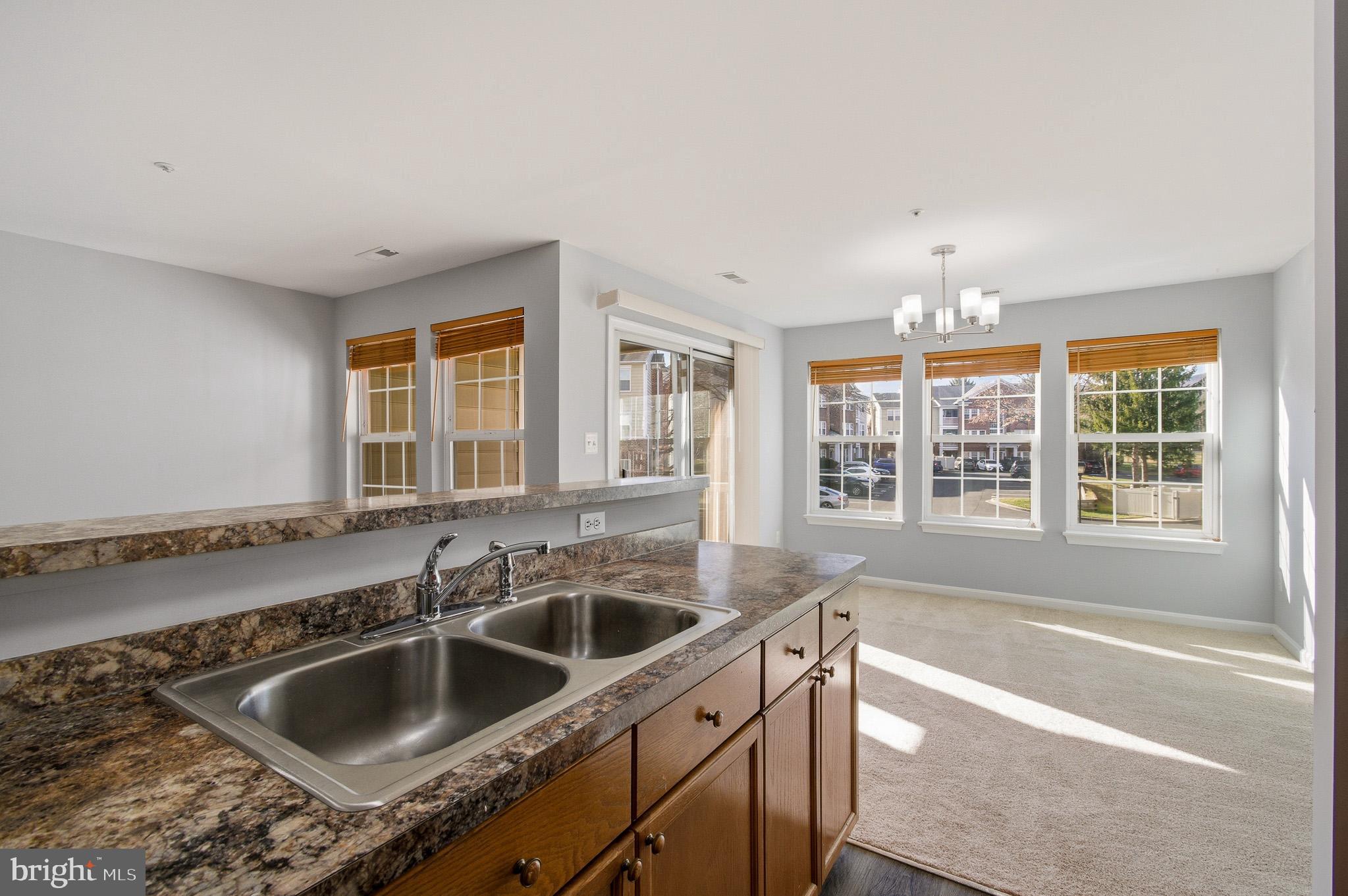 LAKETREE - Residential