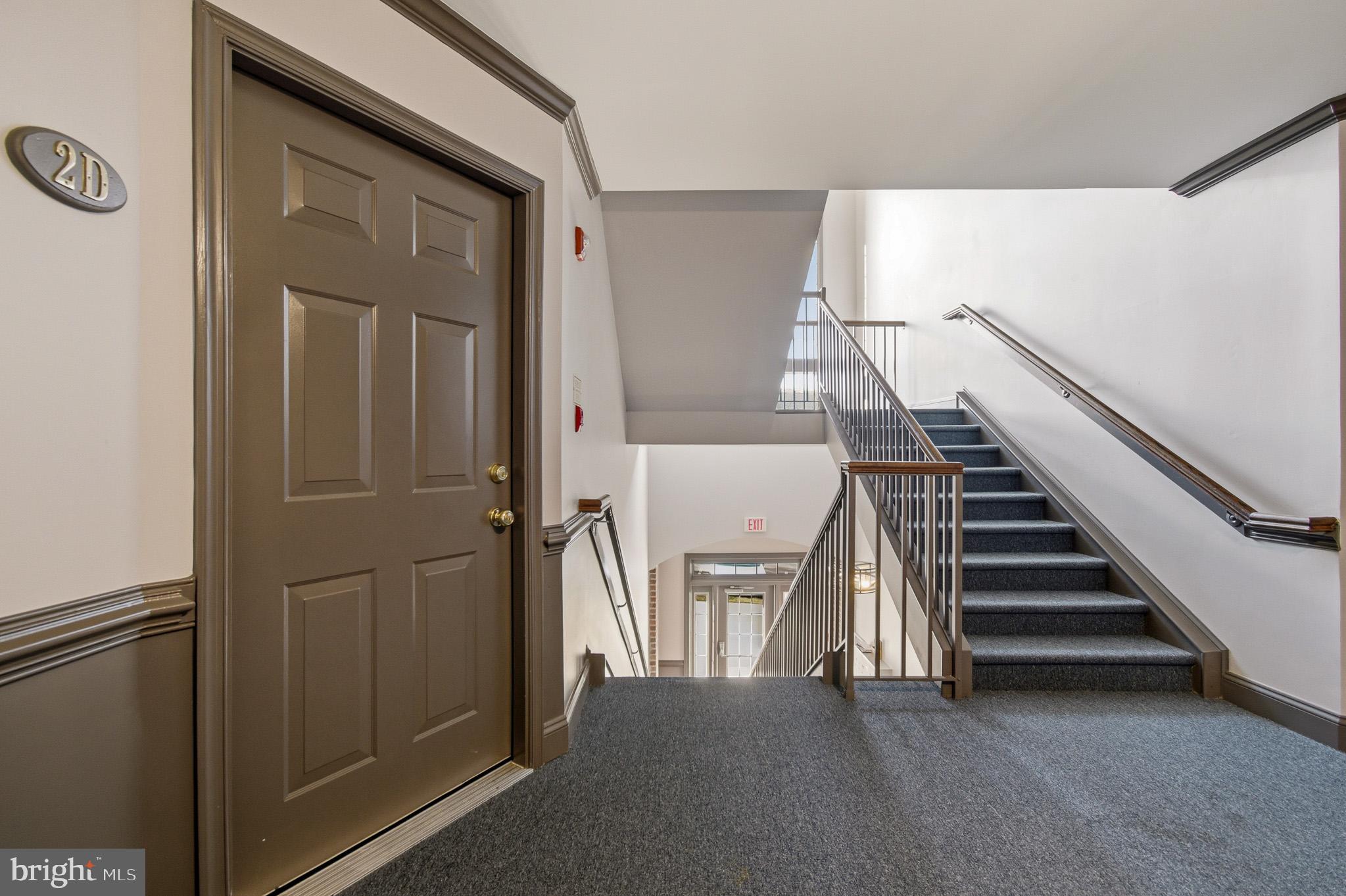 LAKETREE - Residential