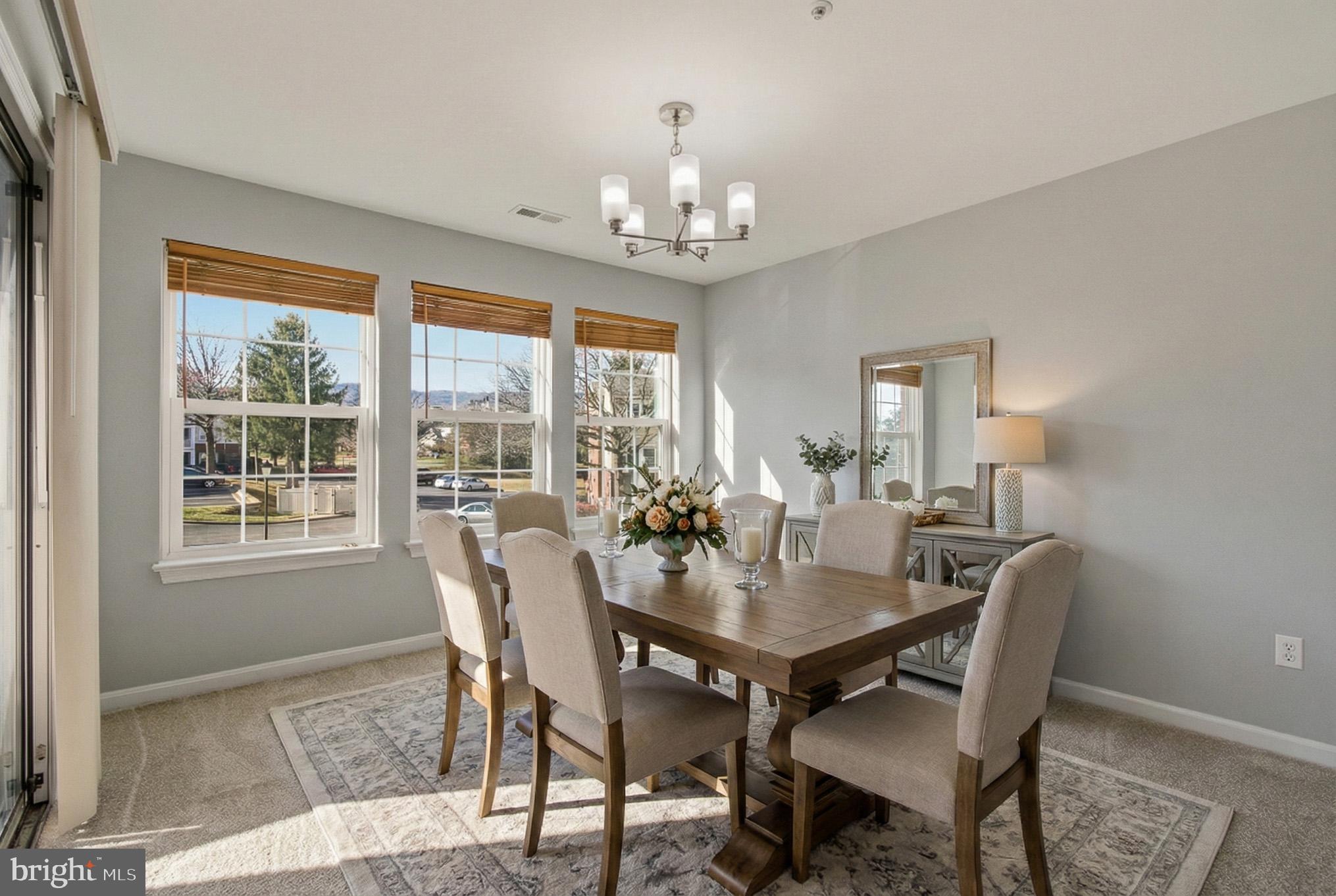 LAKETREE - Residential