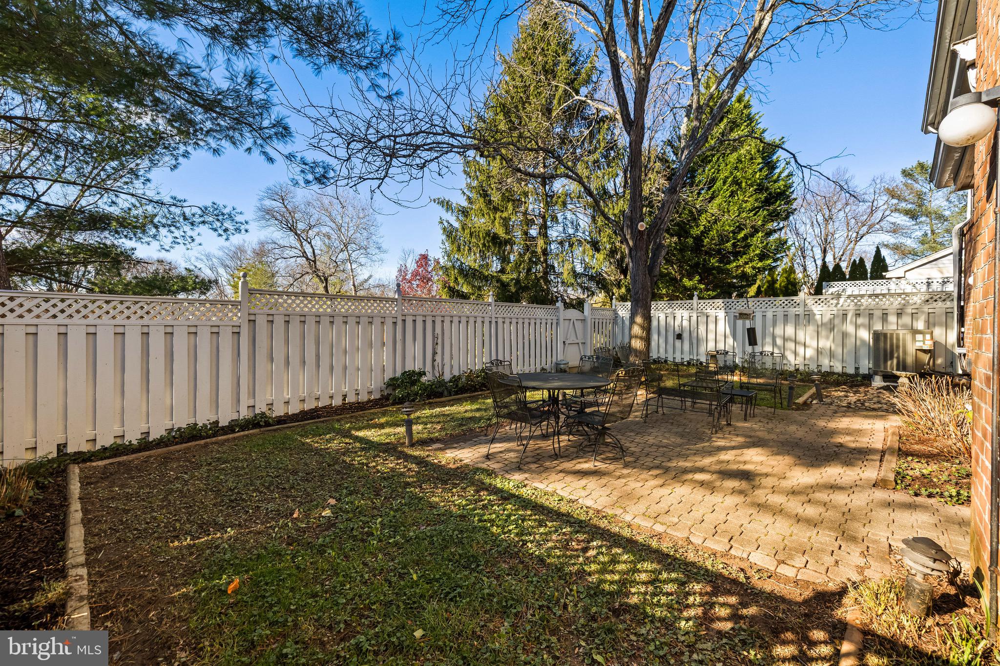 THE MEADOWS OF GREEN SPRING - Residential