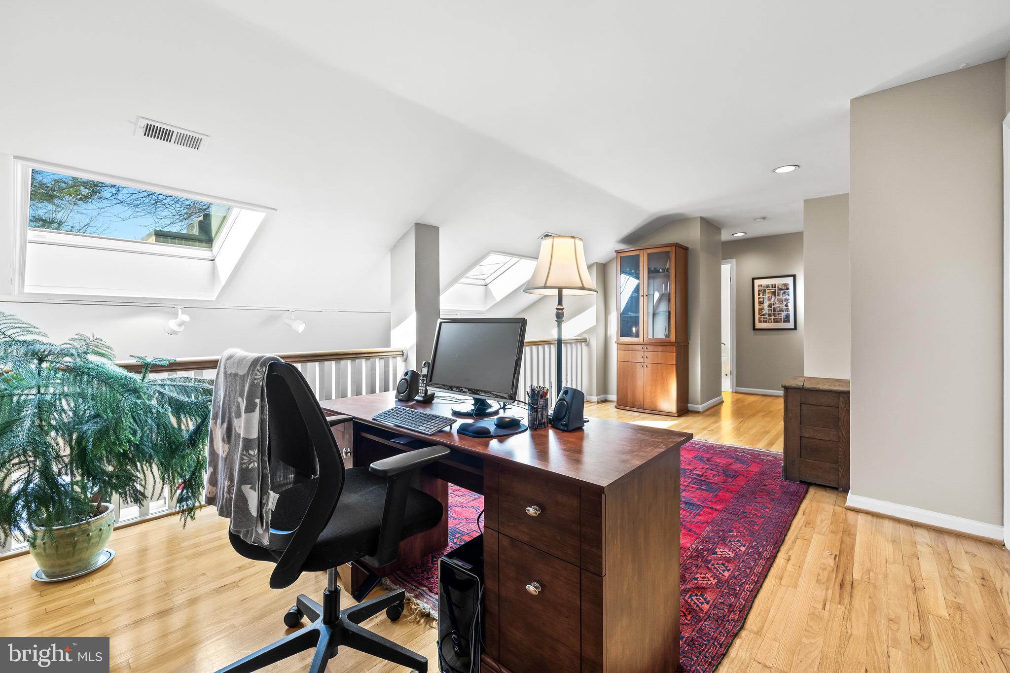 THE MEADOWS OF GREEN SPRING - Residential