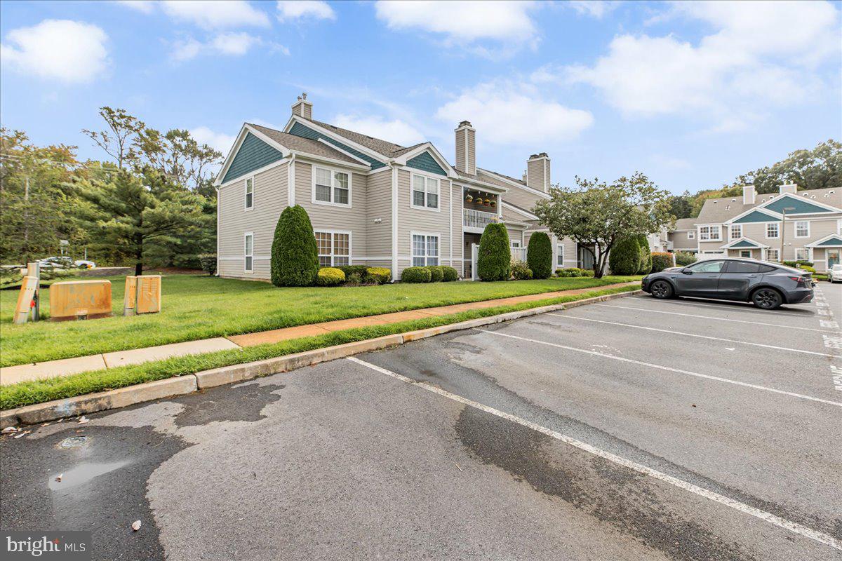 222 STEEPLECHASE COURT