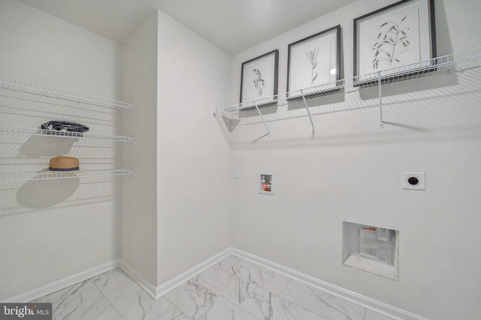 SPRING LAKES - Residential