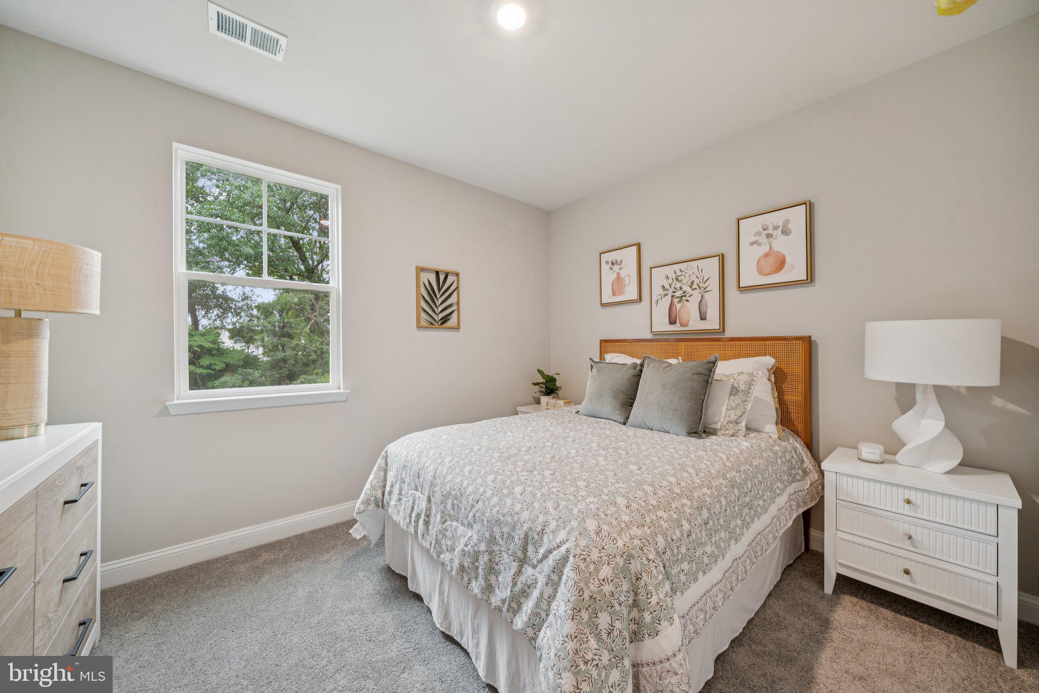 SPRING LAKES - Residential