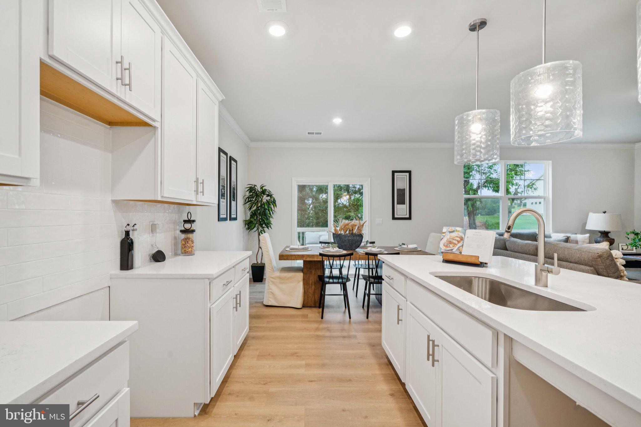 SPRING LAKES - Residential