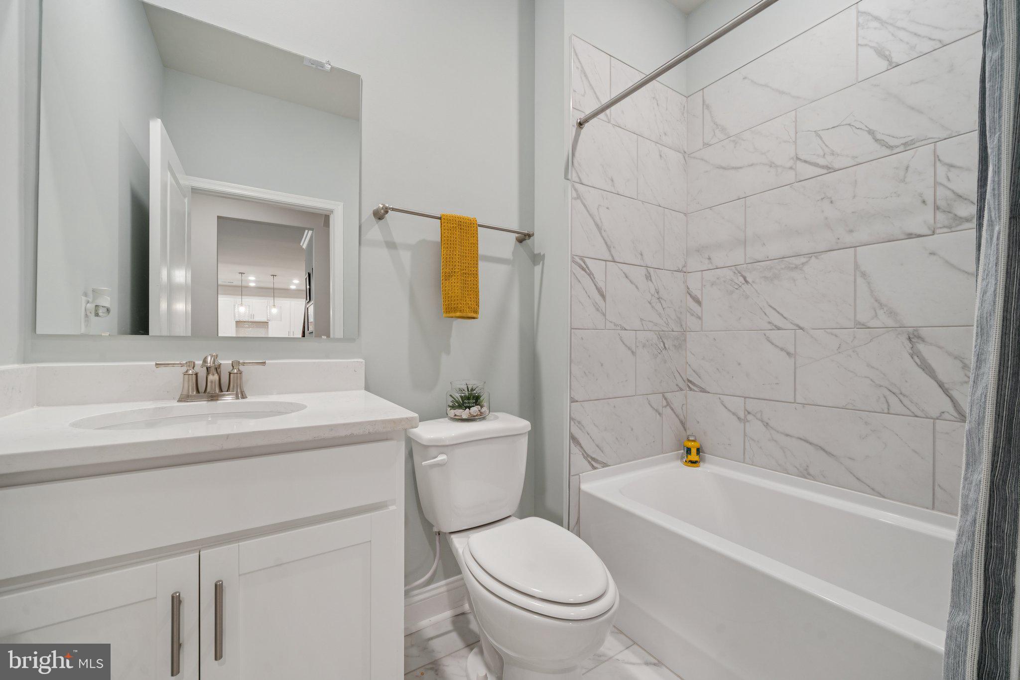 SPRING LAKES - Residential