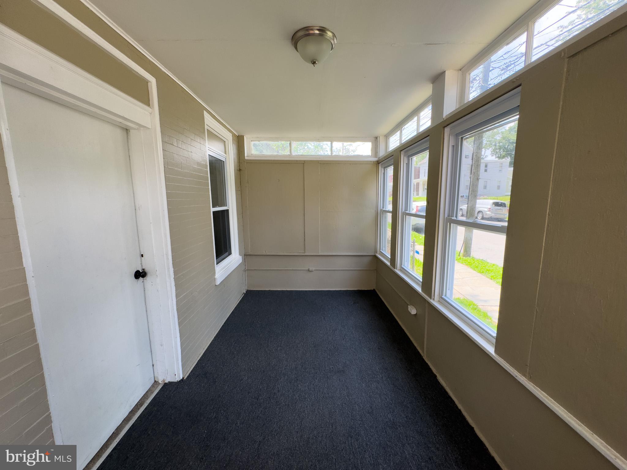 107 N 6TH STREET